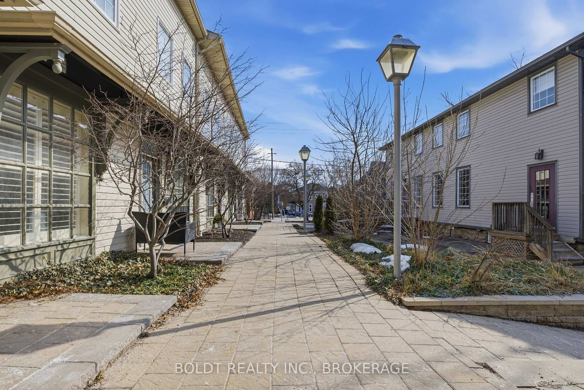 49 ONTARIO Street Unit 8 photo 1