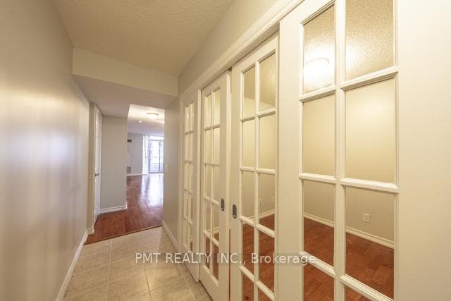 5233 Dundas Street Unit 1522 photo 7