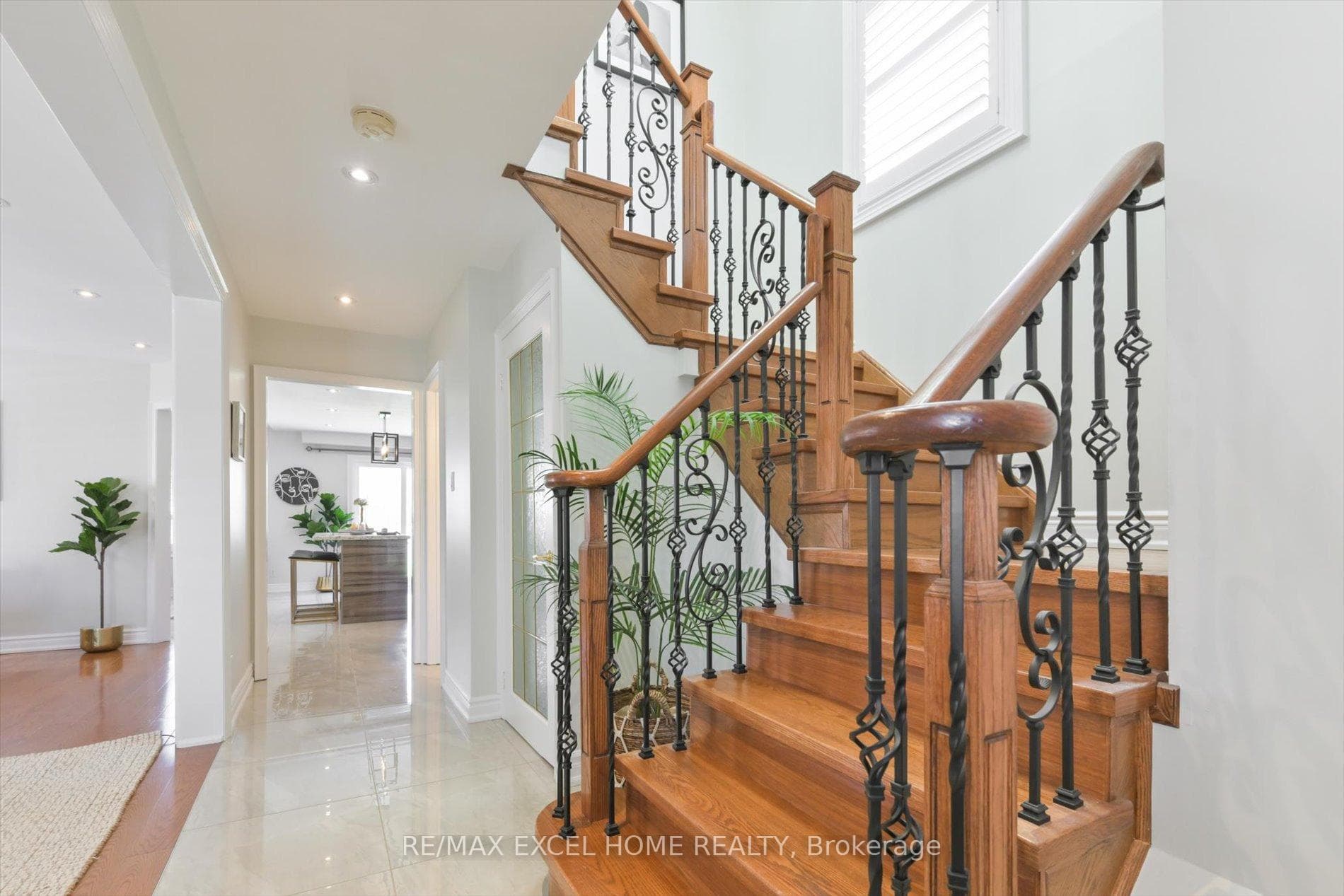 83 Carrick Avenue photo 15