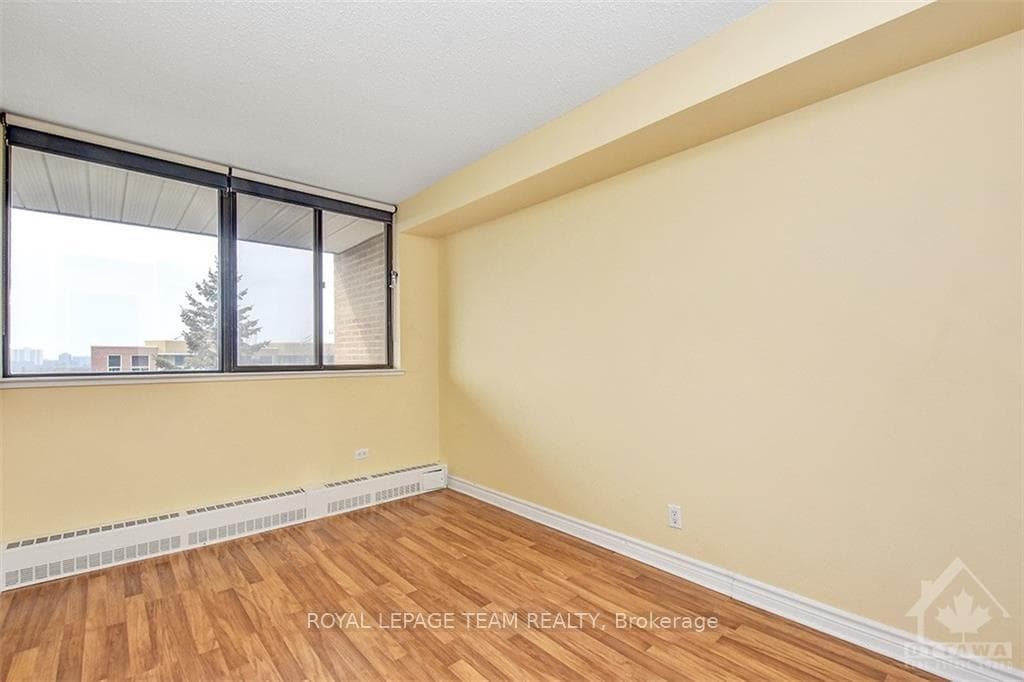 515 ST LAURENT Boulevard Unit 644 photo 21