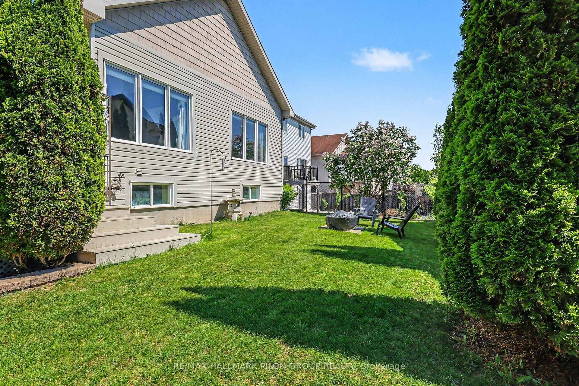 103 Jasper Crescent photo 25