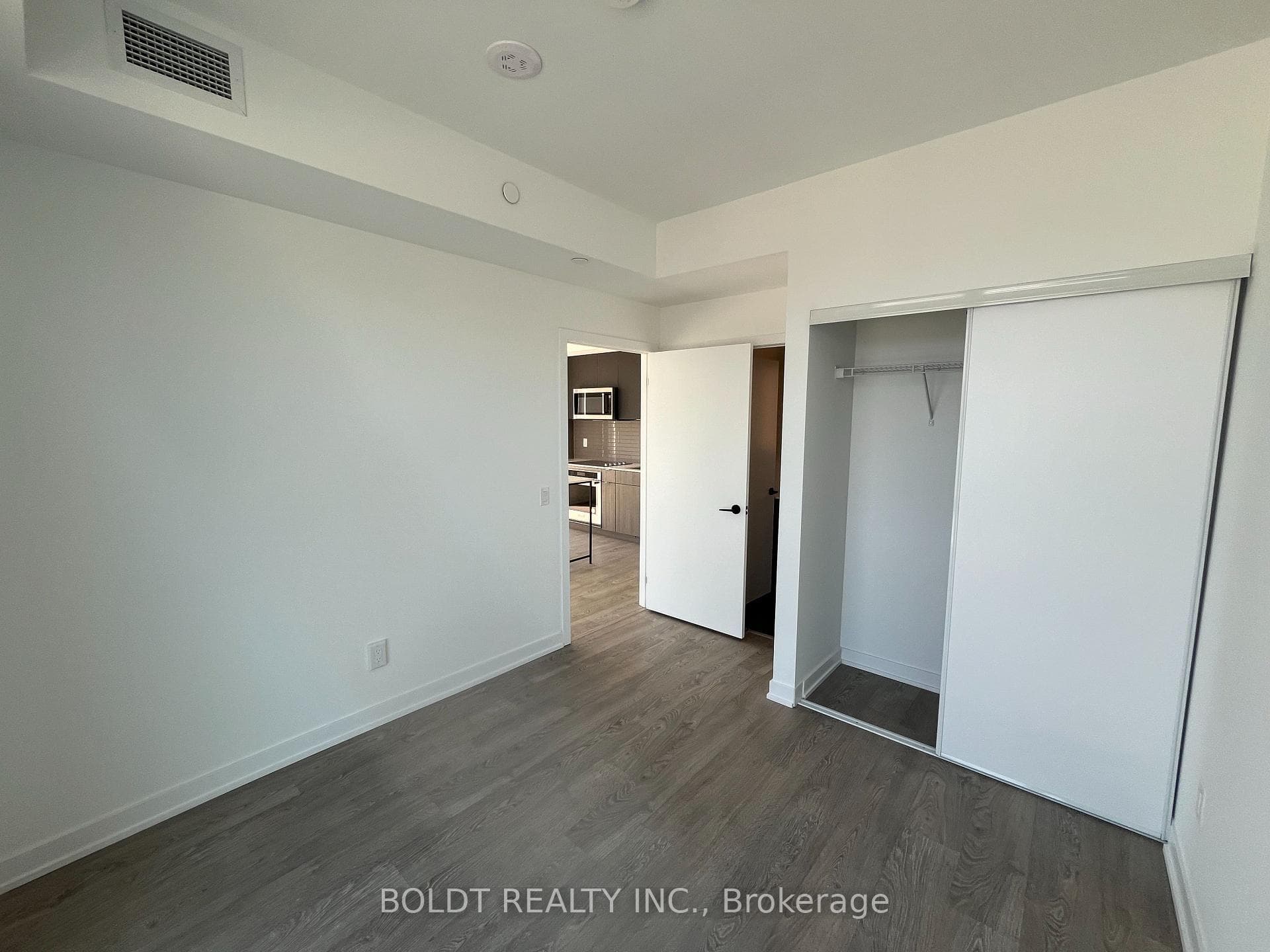 215 Lakeshore Road Unit 343 photo 15