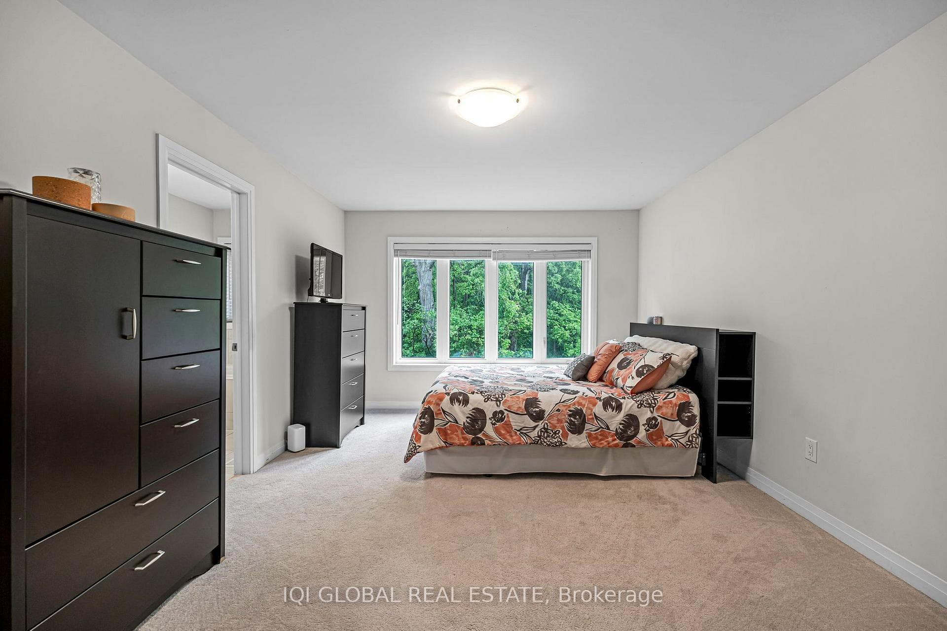 585 Colborne Street Unit 1303 photo 25