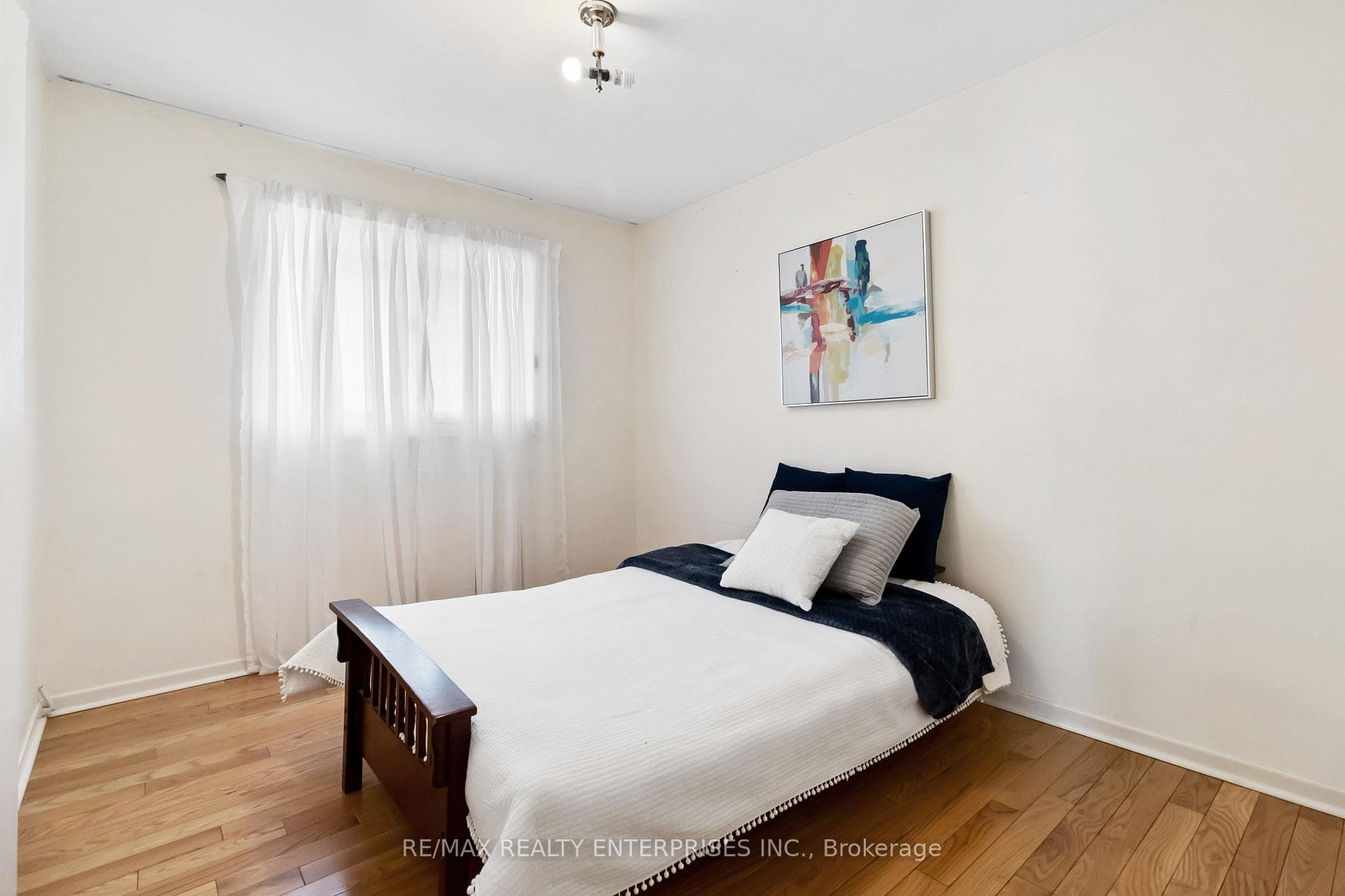 517 Corbin Court photo 16
