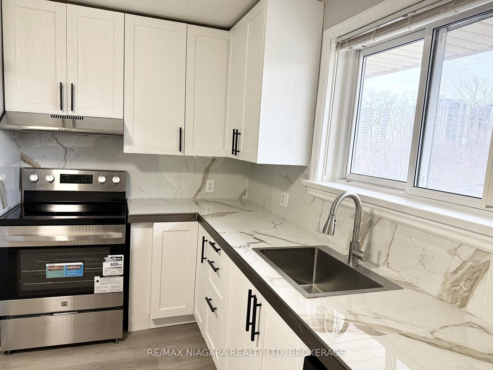 9 Riverview Boulevard Unit 1 photo 7