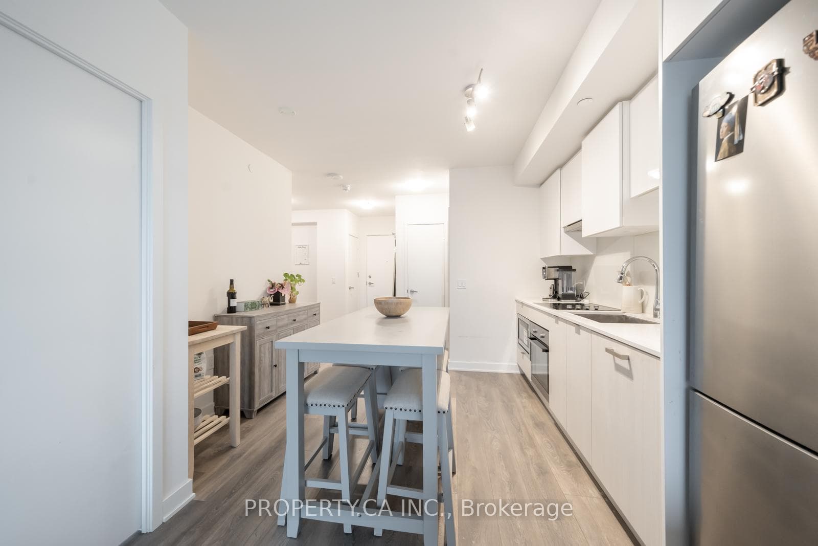 195 Redpath Avenue Unit 3505 photo 3