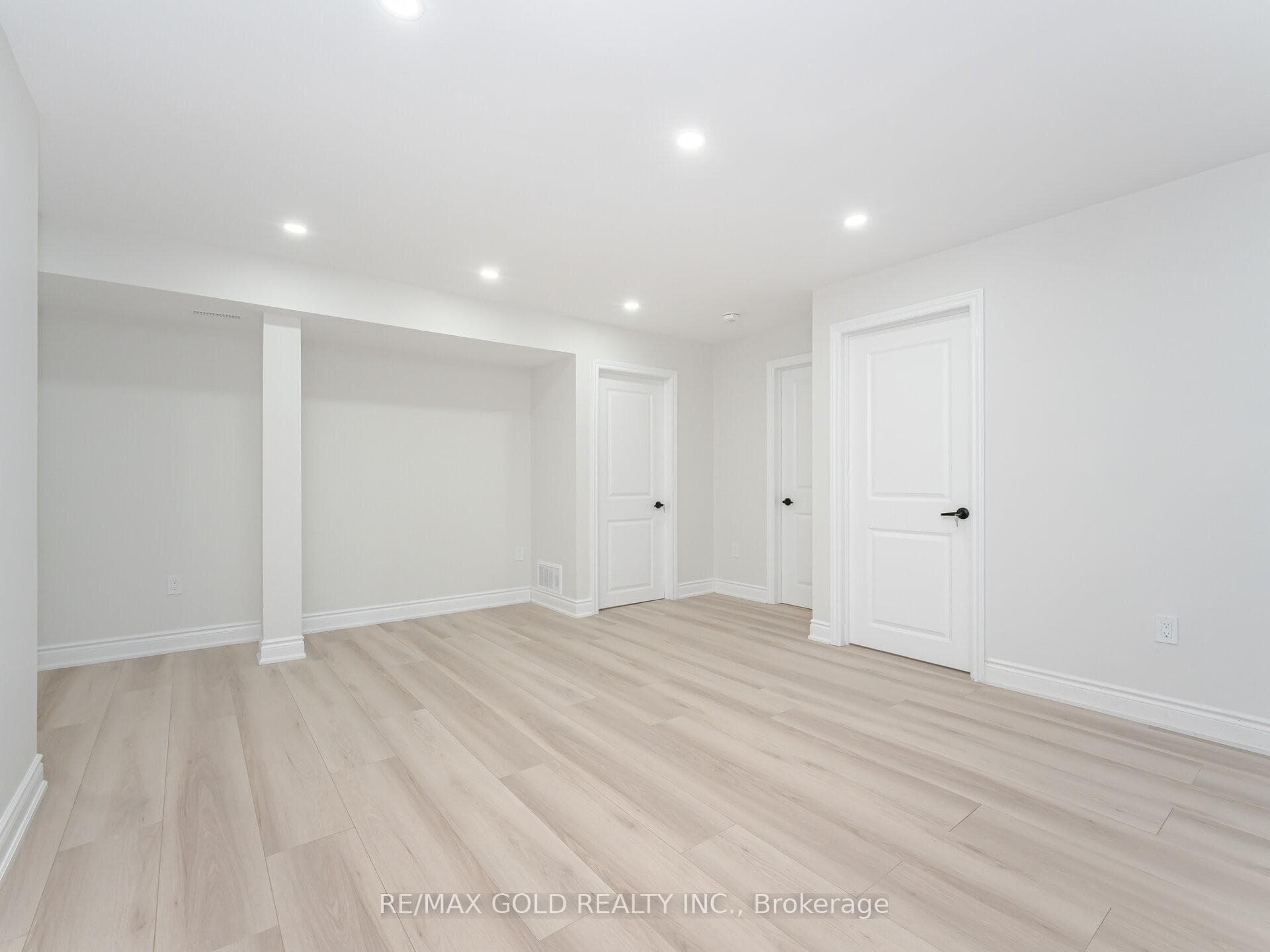 4 Buttonwood Road photo 32