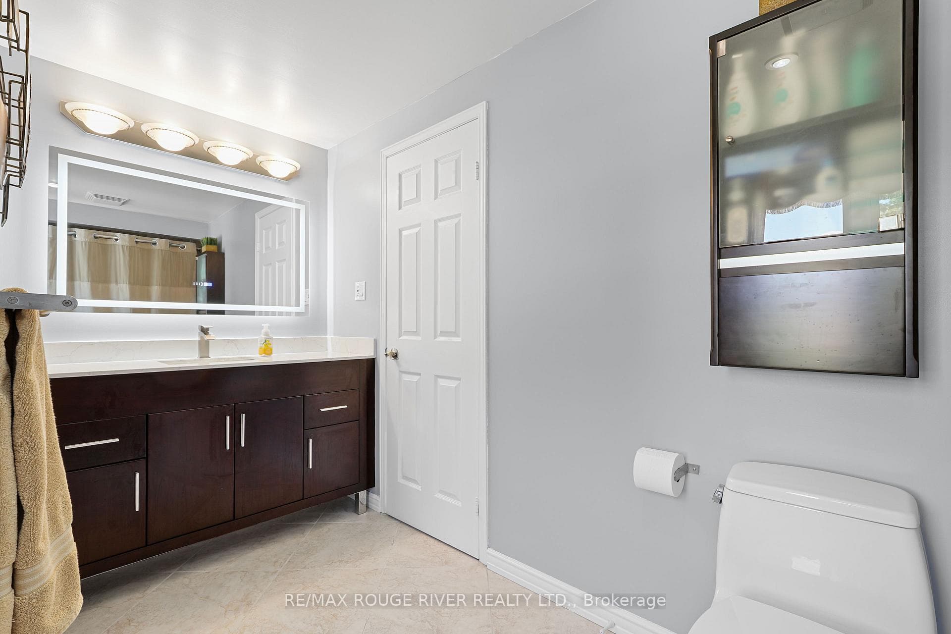 Main Bathroom