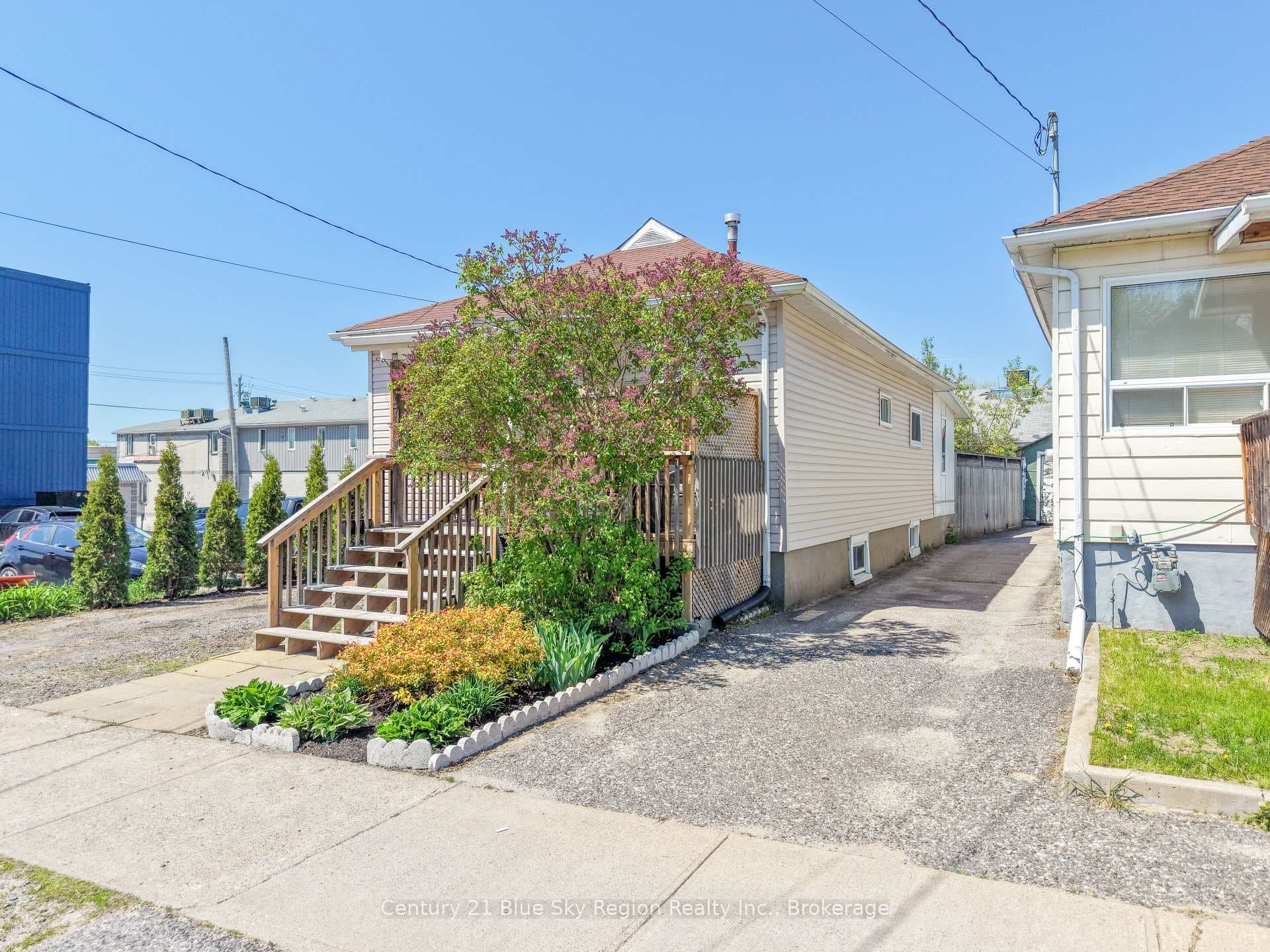337 King Street photo 4