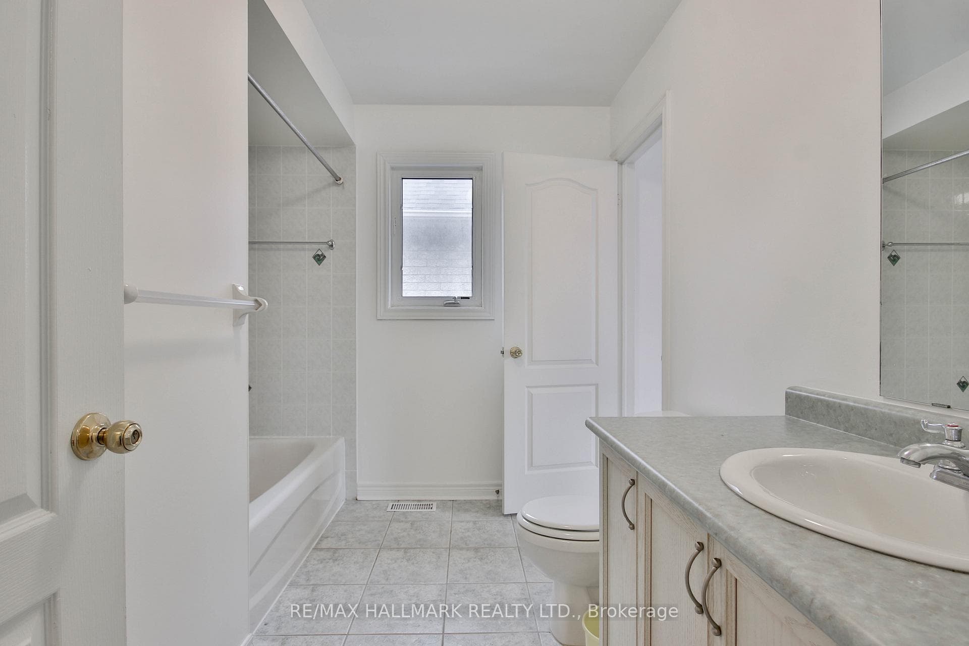 15 Briarglen Road photo 35
