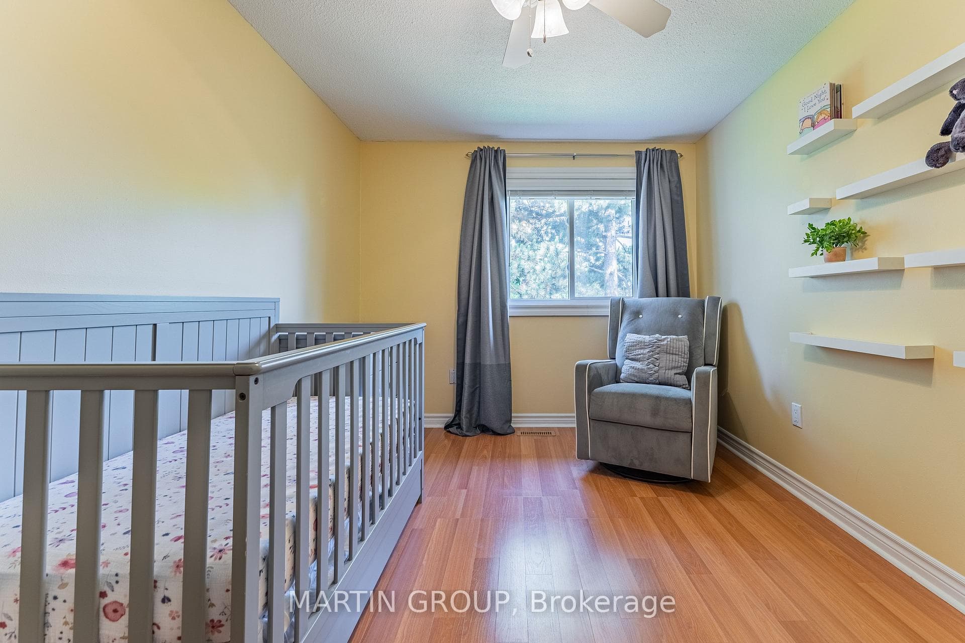 1540 LANCASTER Drive Unit 112 photo 22