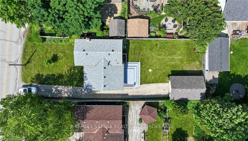 2990 LAKESHORE Road photo 44