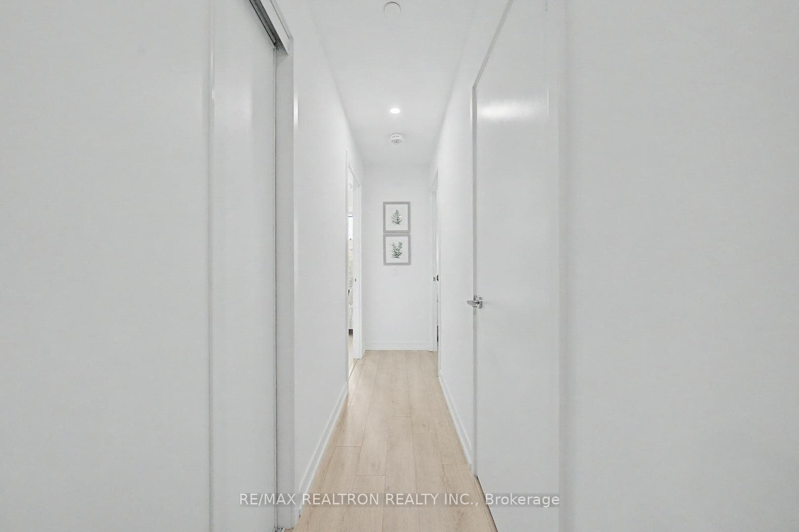 33 Helendale Avenue Unit 102 photo 25