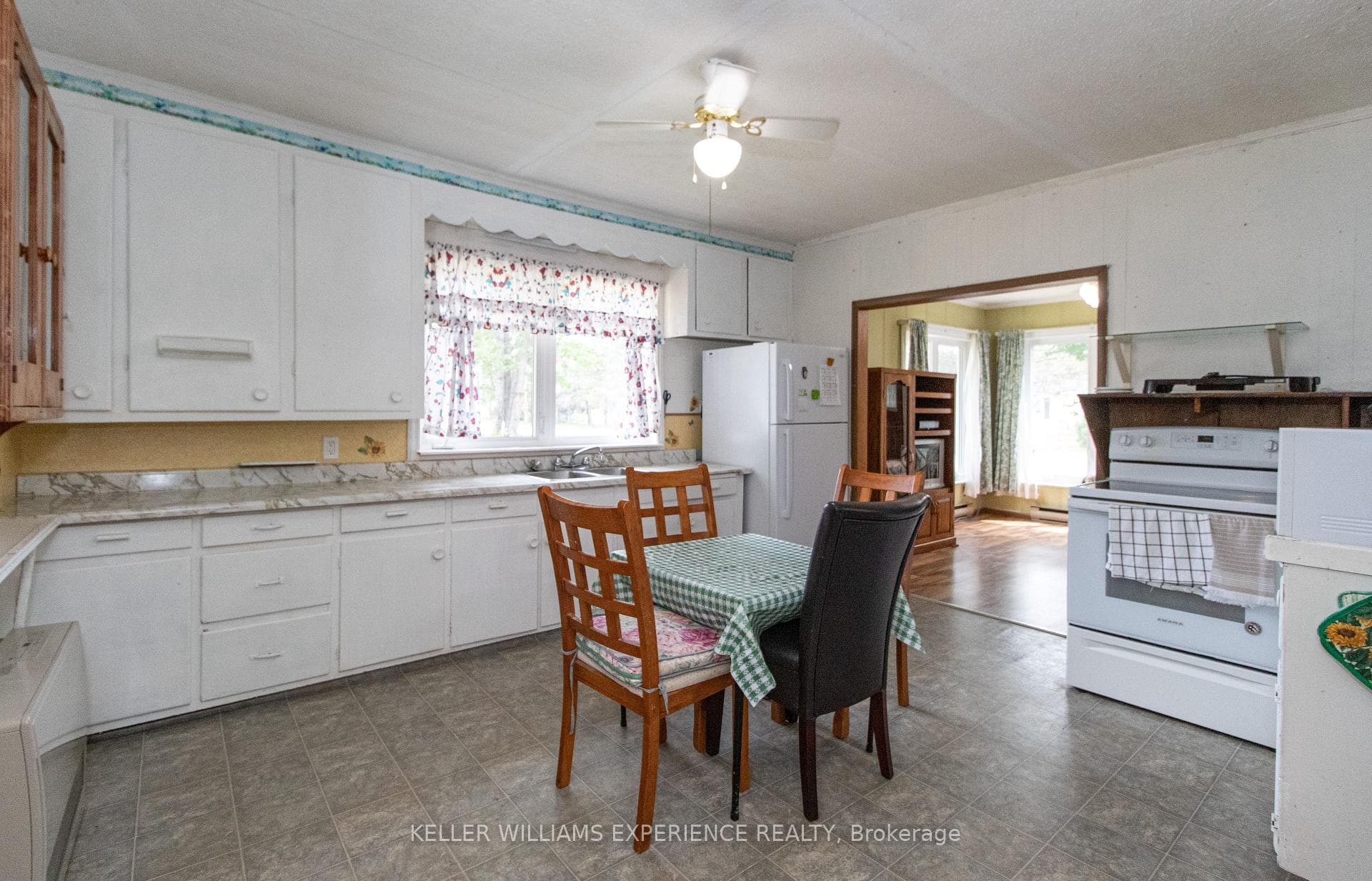 152 Ottawa Avenue photo 12
