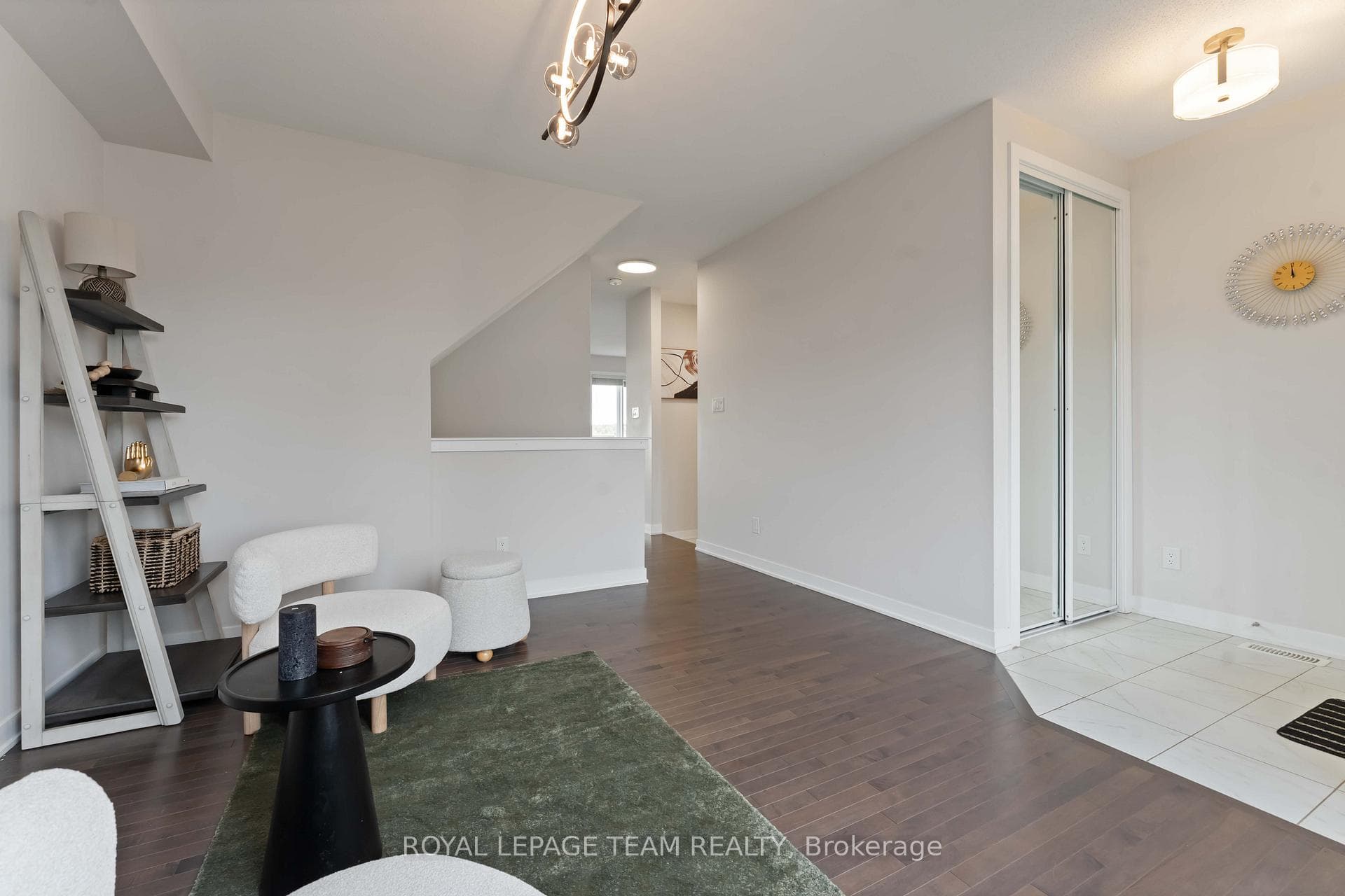 3040 Travertine Way photo 7