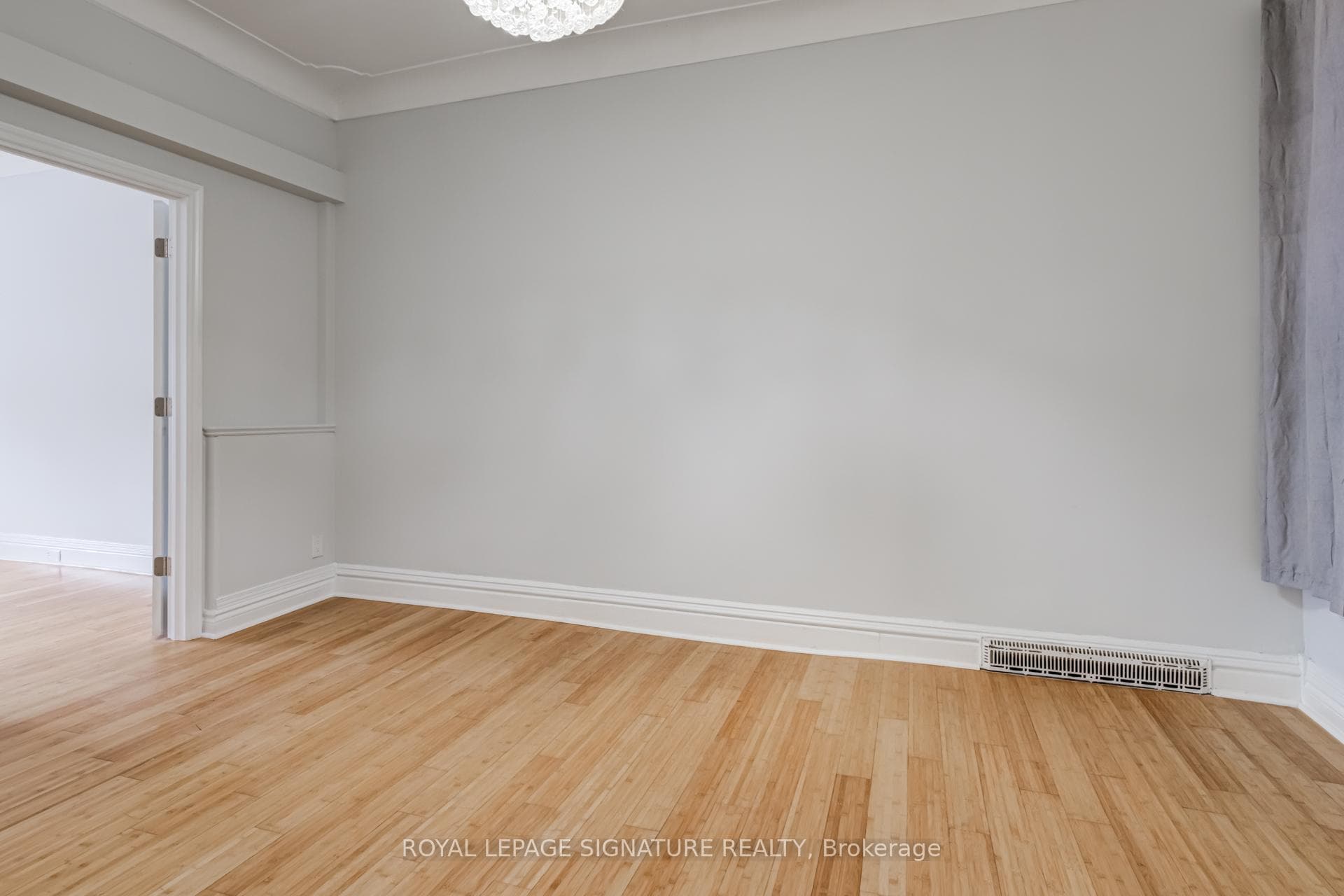 212 Wellington Street Unit Main photo 8