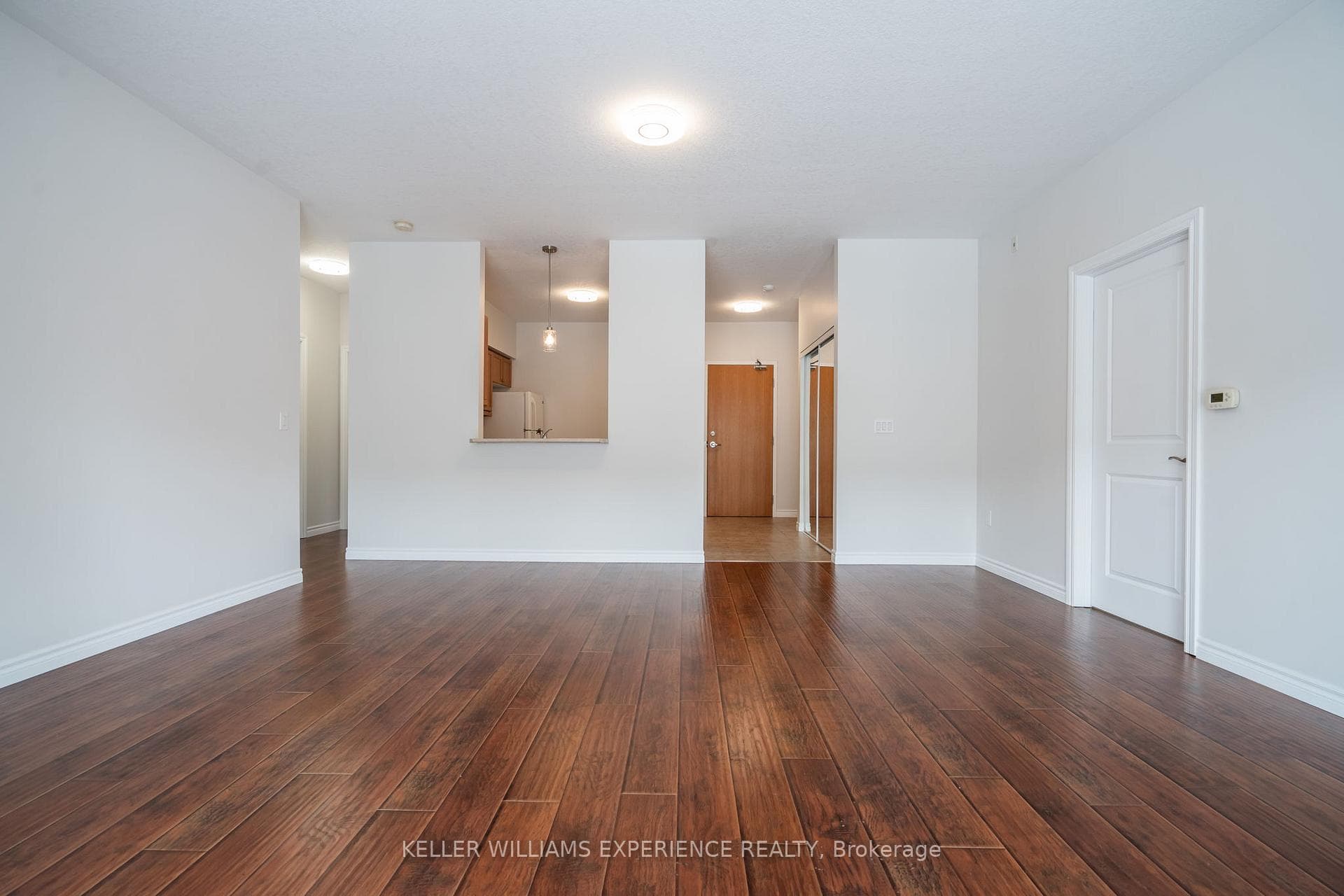 19B Yonge Street Unit 208 photo 11