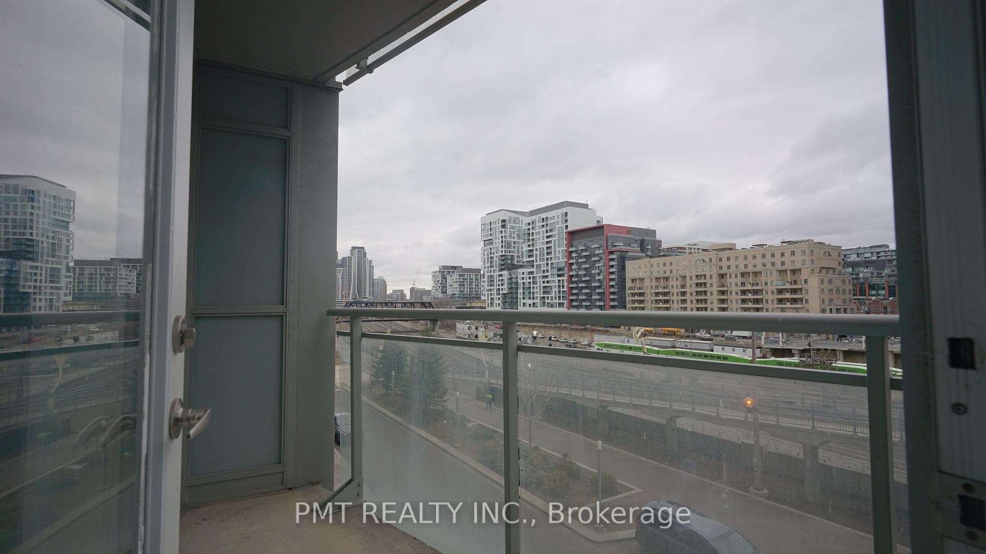 21 Iceboat Terrace Unit 323 photo 22