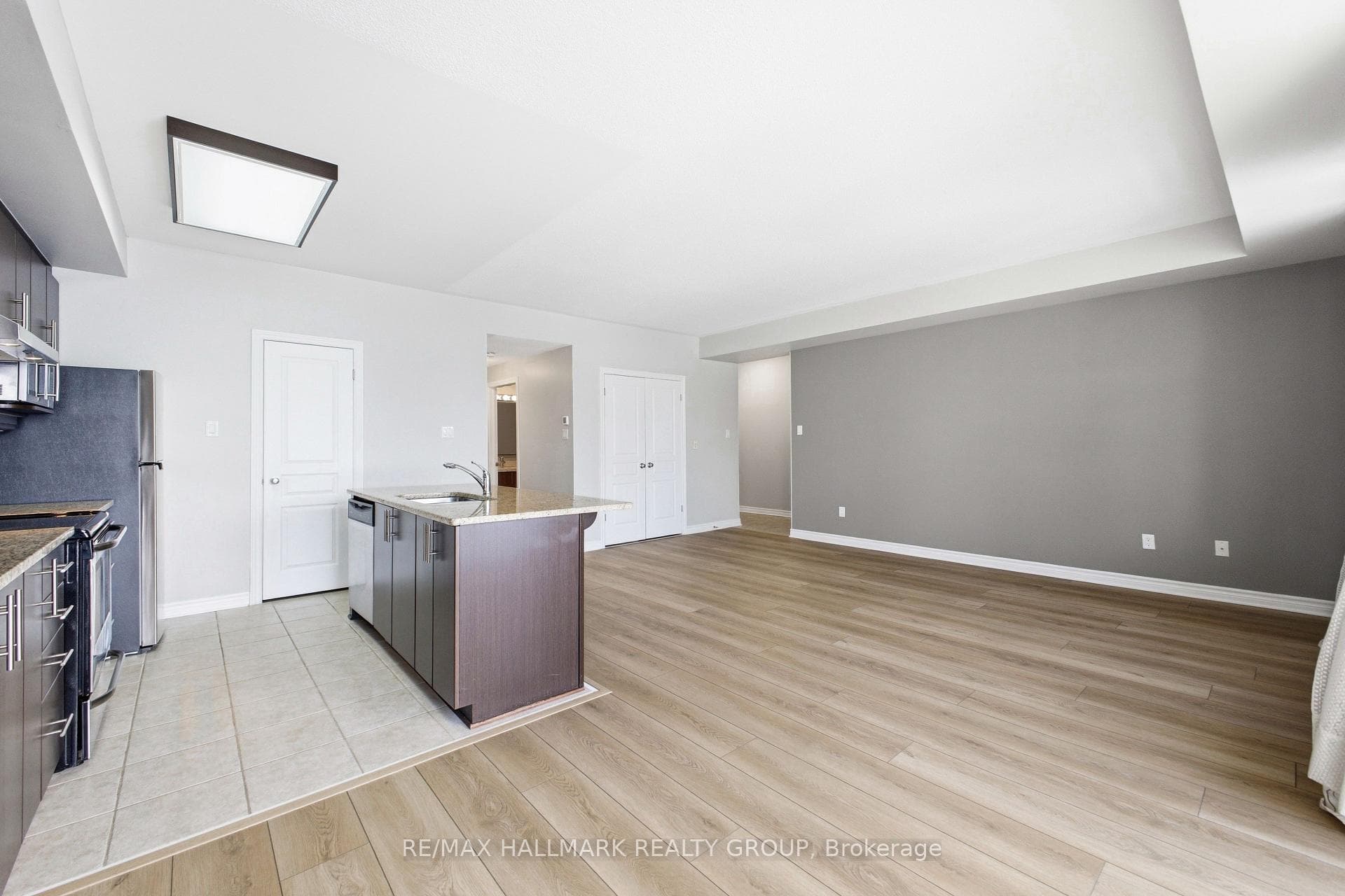 170 Hornchurch Lane Unit C photo 7