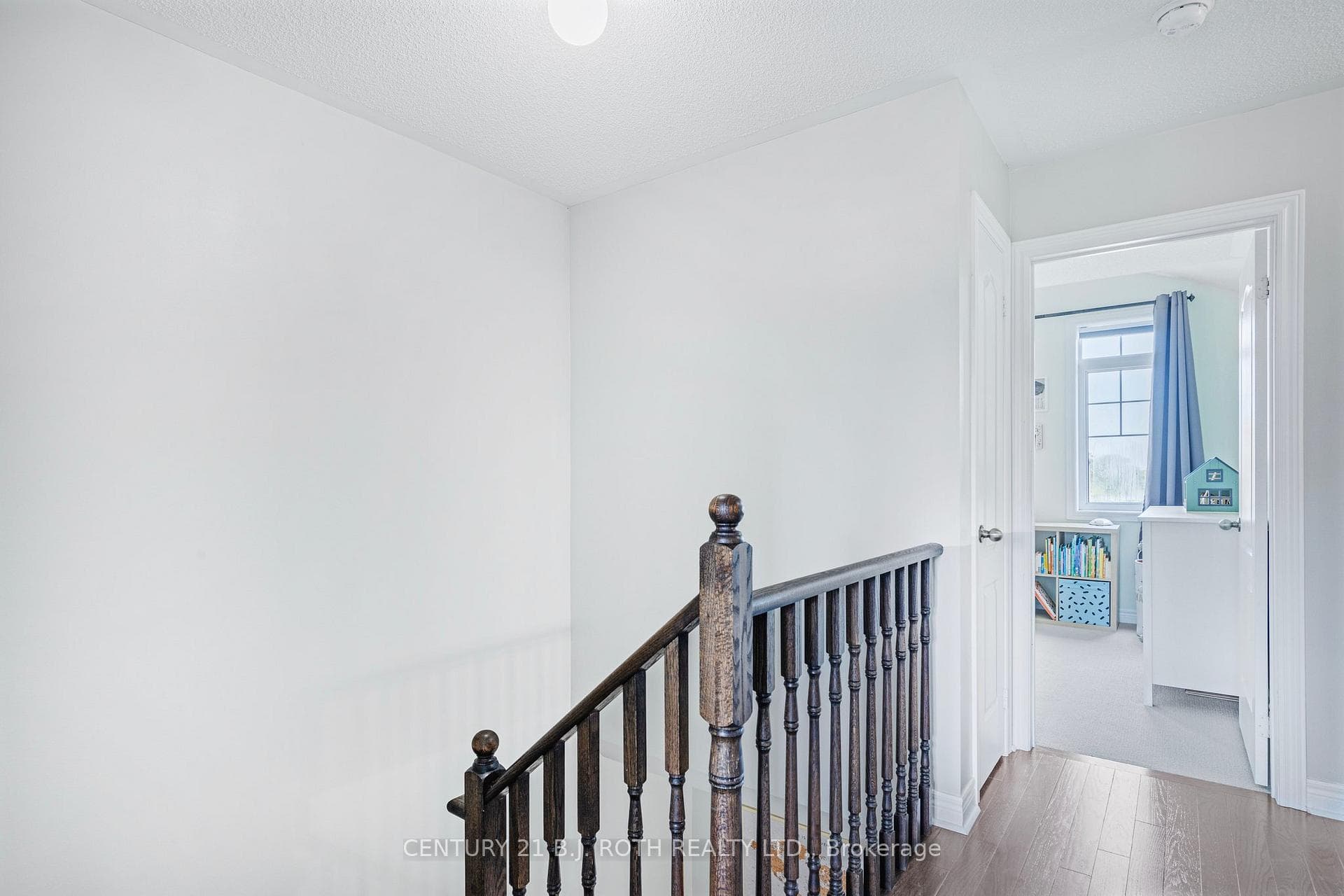 51 Forsyth Crescent photo 10