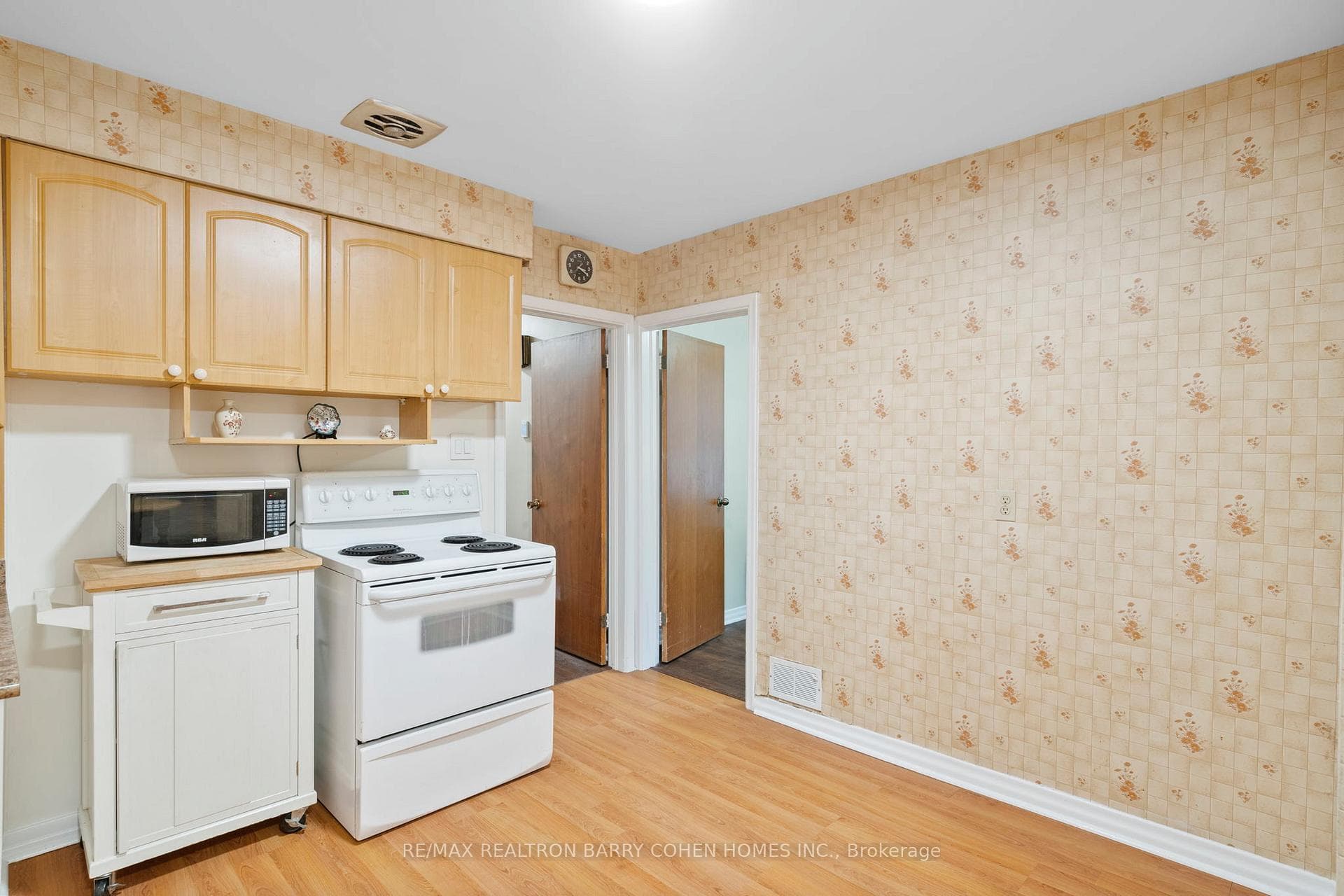 132 Grey Road photo 10