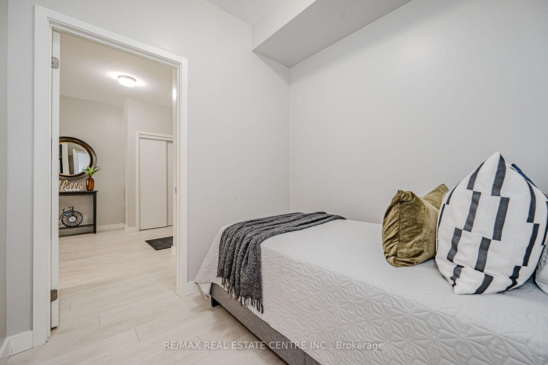 150 Sabina Drive Unit 102 photo 14