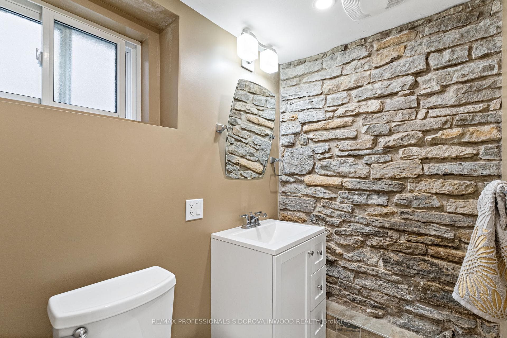 152 Humbercrest Boulevard photo 24