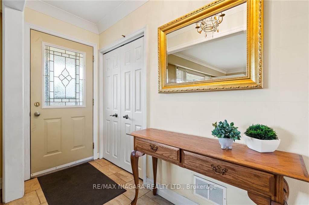 12 Kamla Drive photo 2