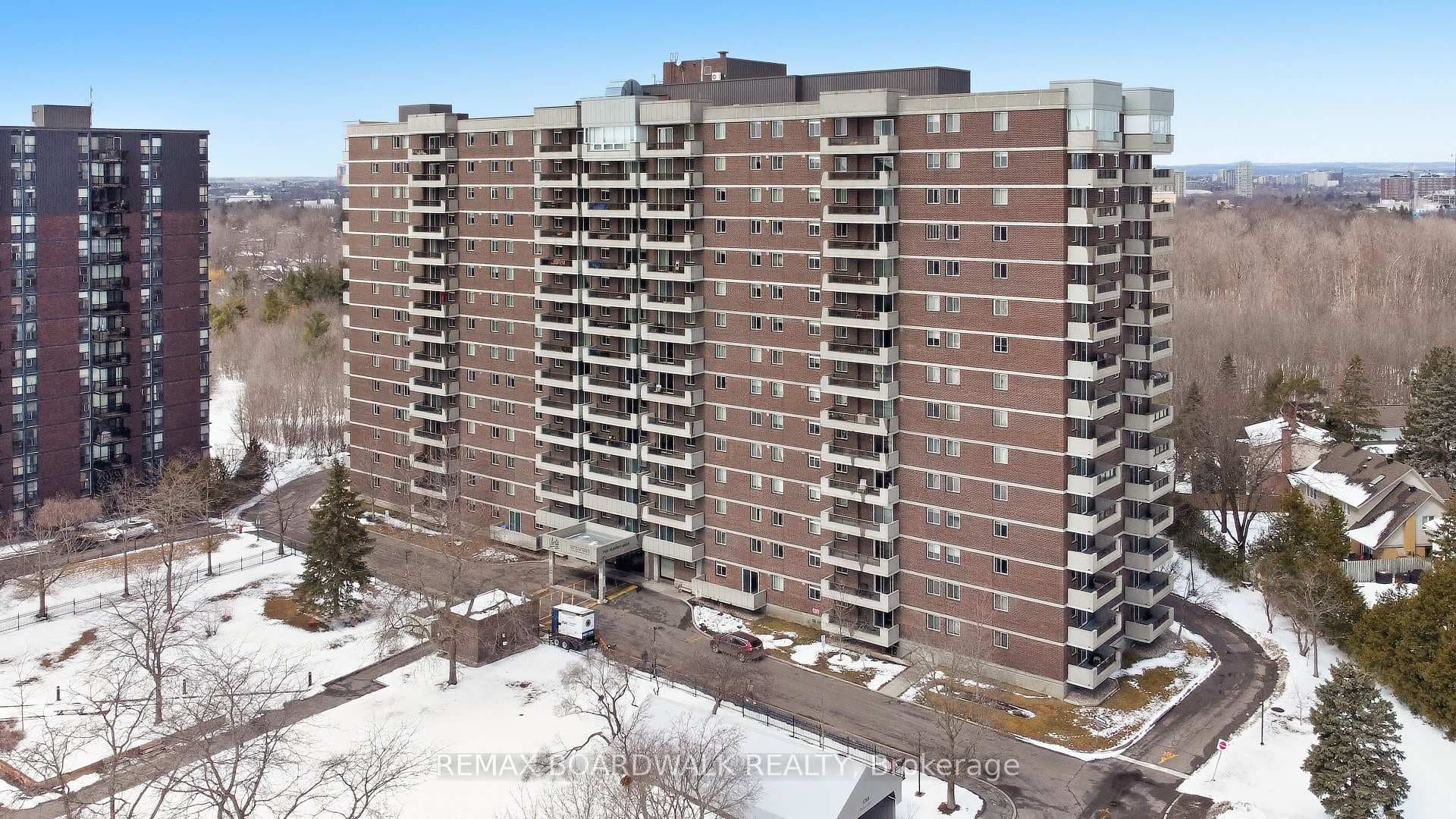 1705 Playfair Drive Unit 1408 photo 3