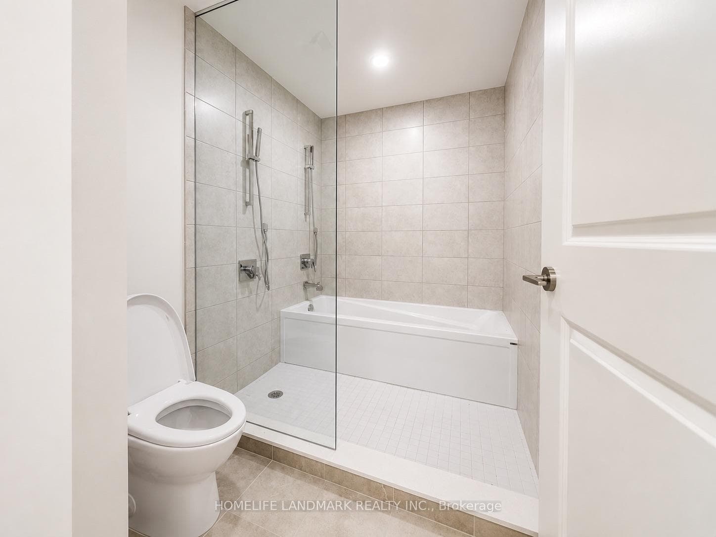 285 Avenue Road Unit 503 photo 9