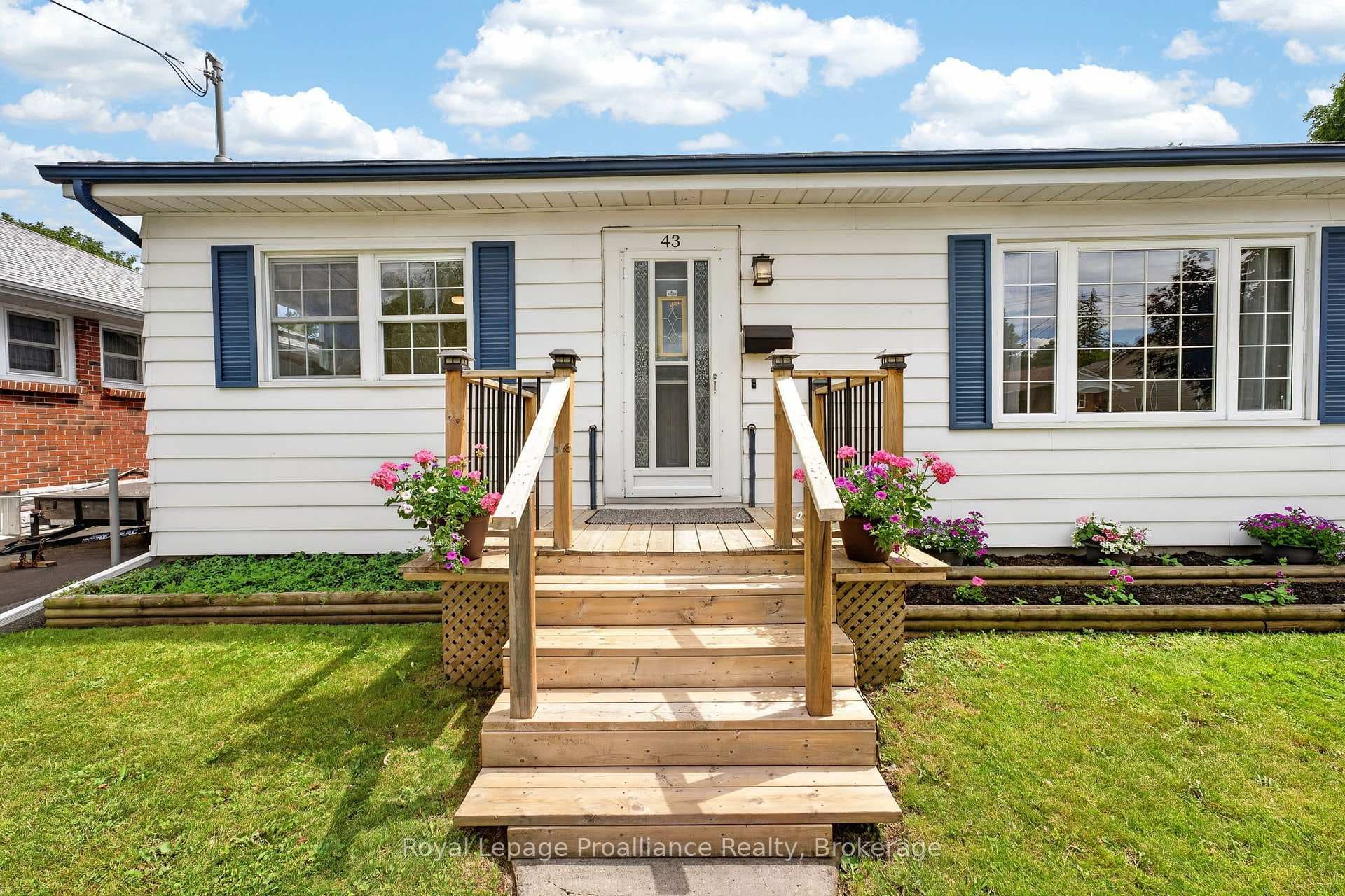 43 Hastings Drive photo 3