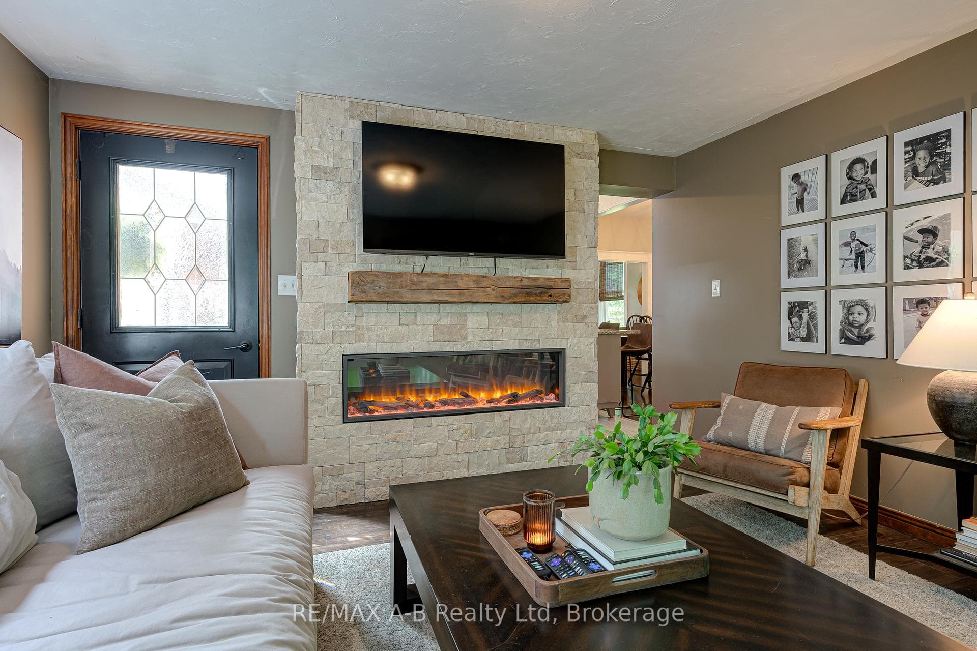 77 Blanshard Street photo 25