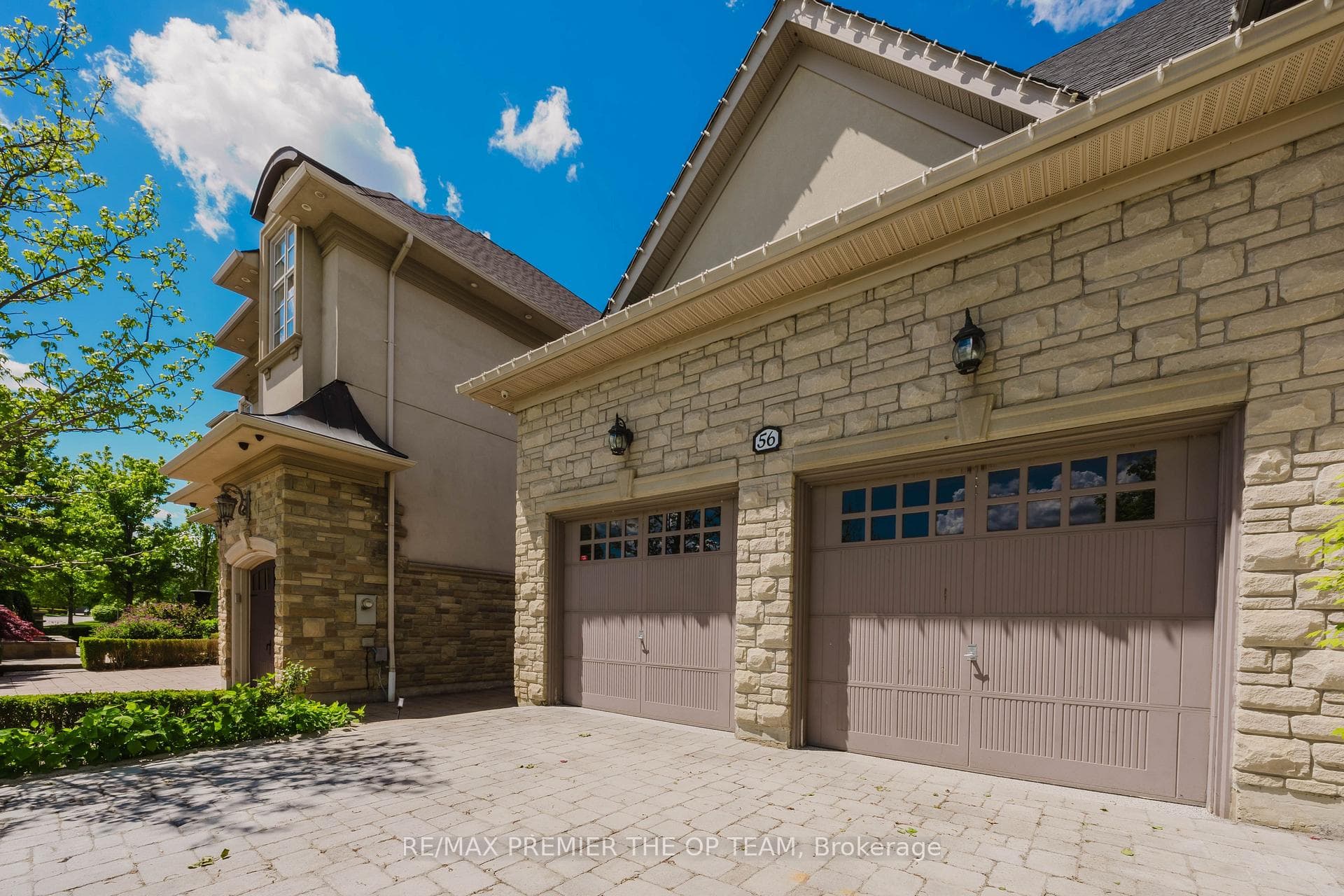 56 Park Ridge Drive Unit Full photo 2