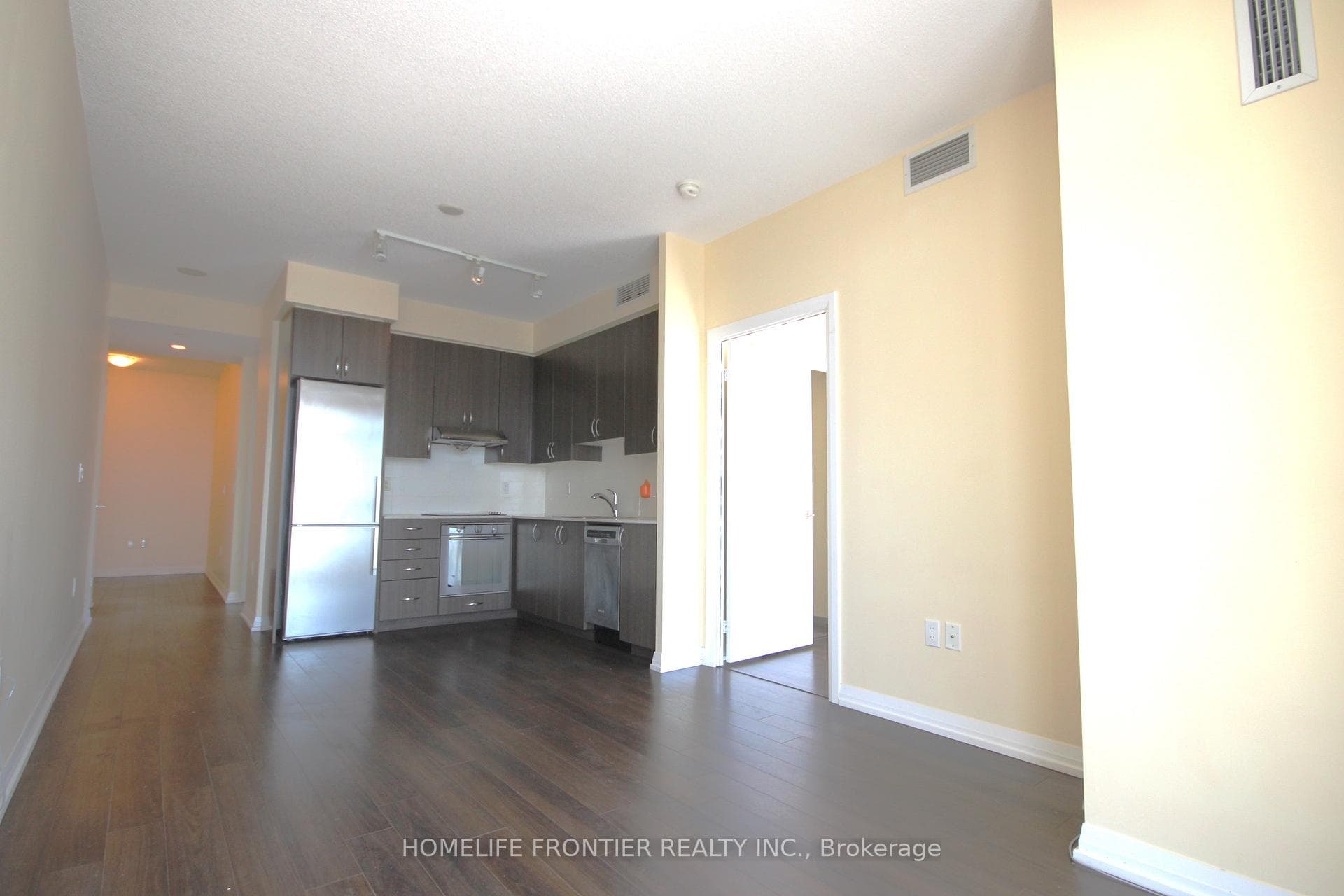 55 Ann O'reilly Road Unit 3805 photo 5