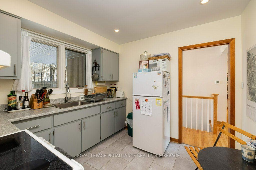 12 Oriole Lane photo 15