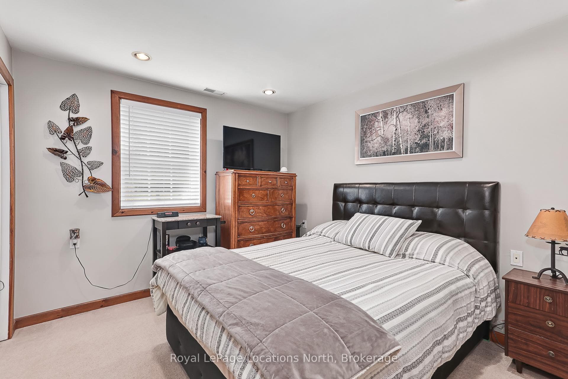63 BROADVIEW Street photo 32