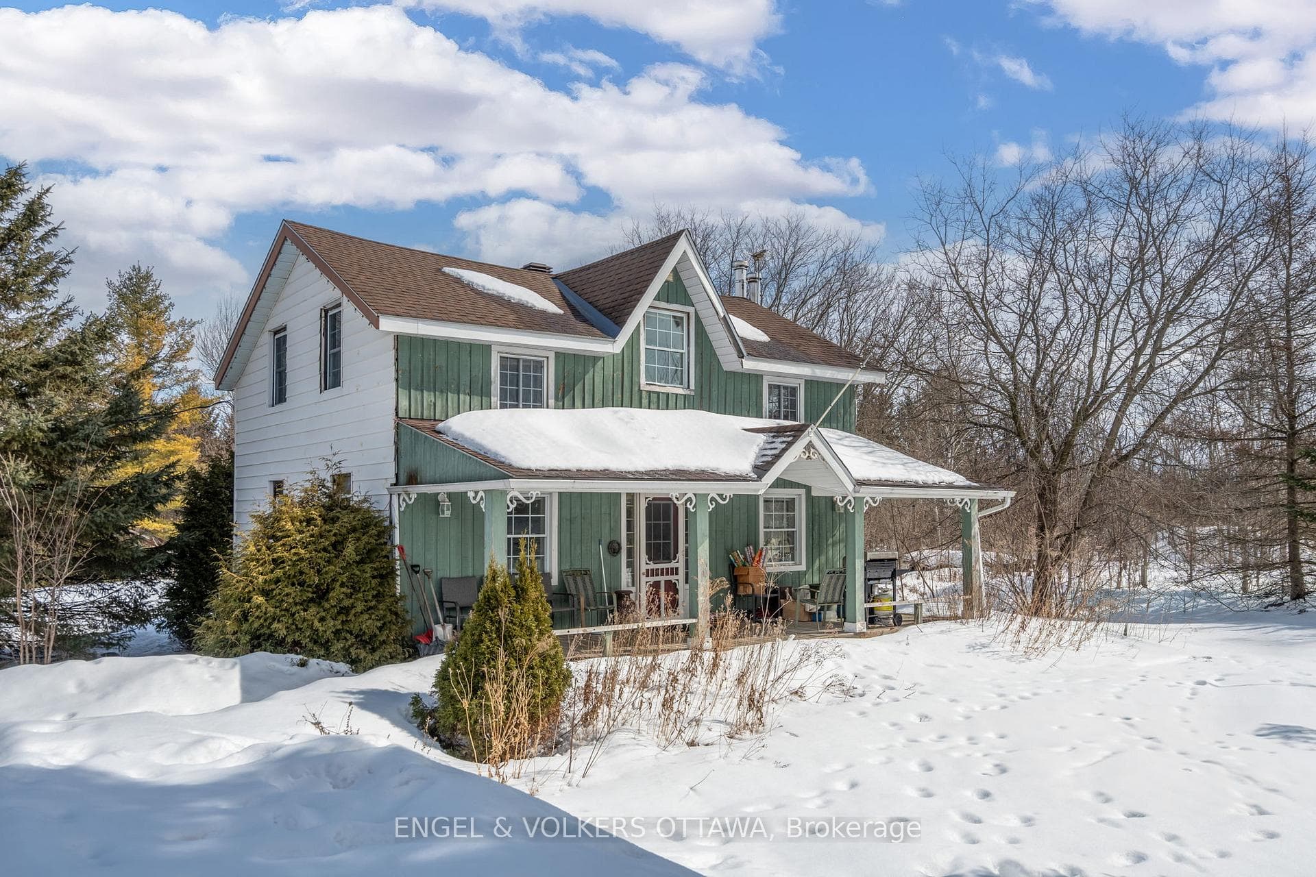 8666 Springhill Road photo 2