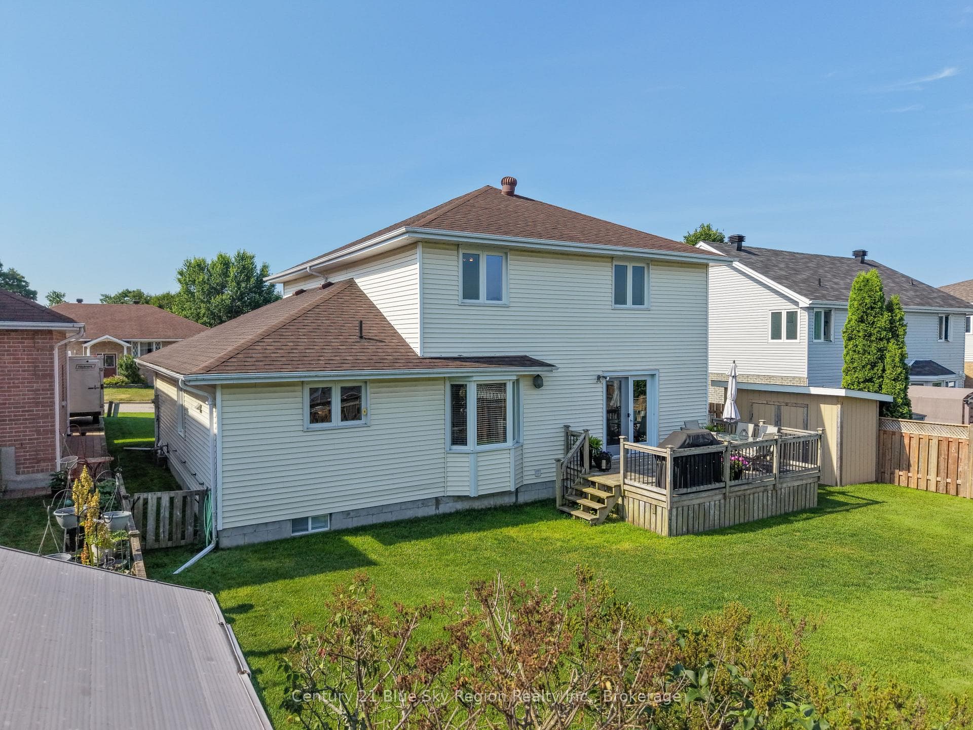 354 Elmwood Avenue photo 48
