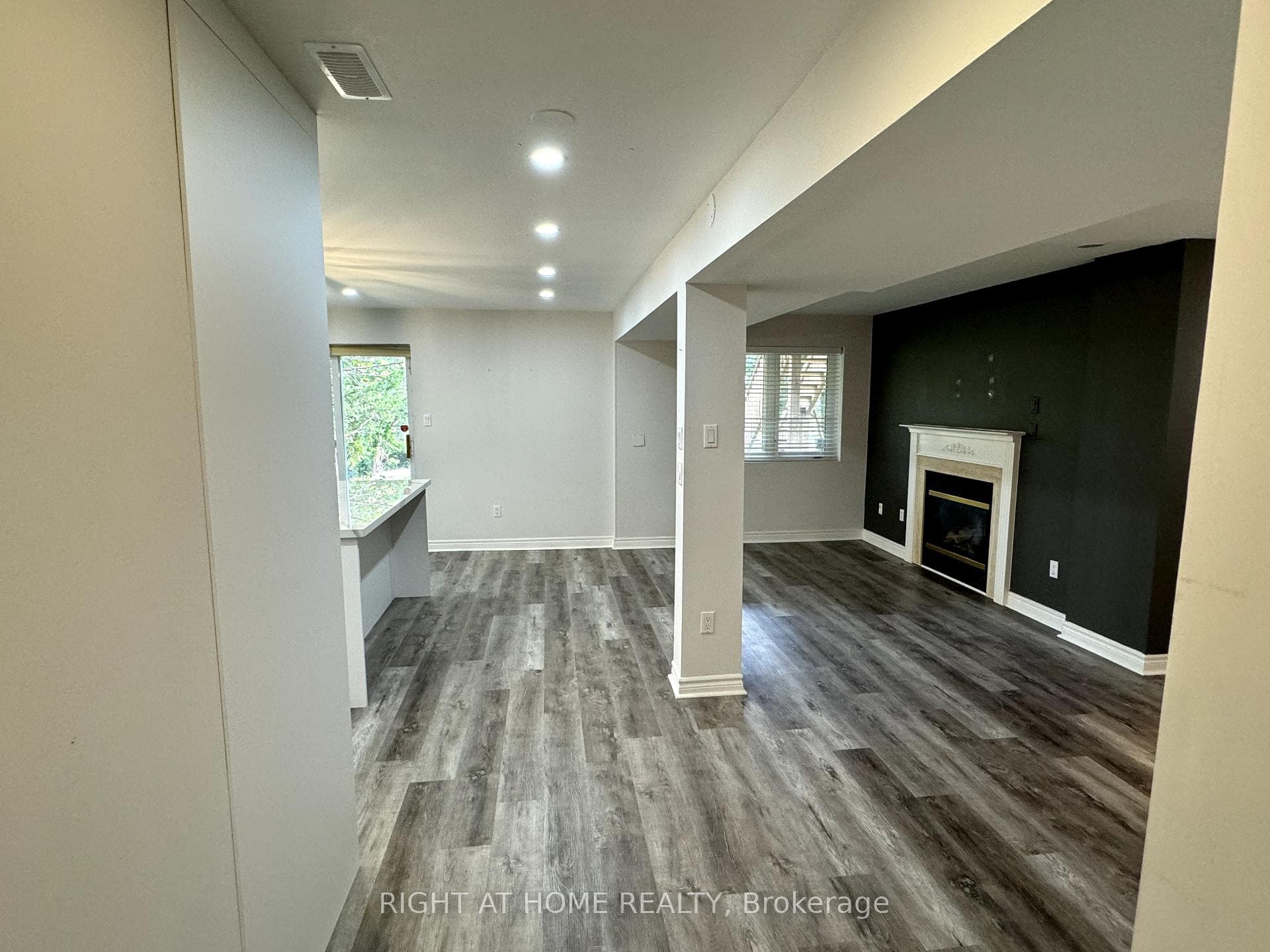 738 Stonehaven Avenue Unit Bsmt photo 7