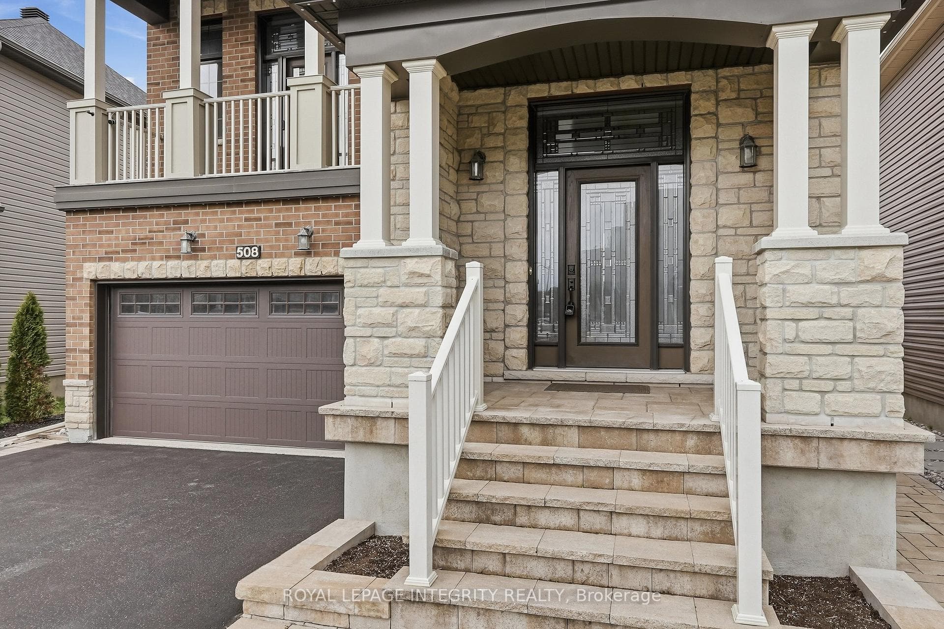 508 Yellow Birch Street photo 2