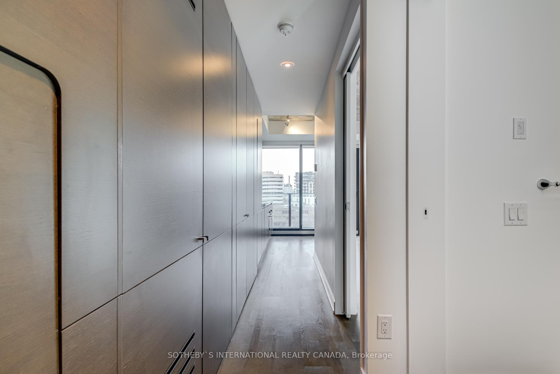 629 King Street Unit 1028 photo 11