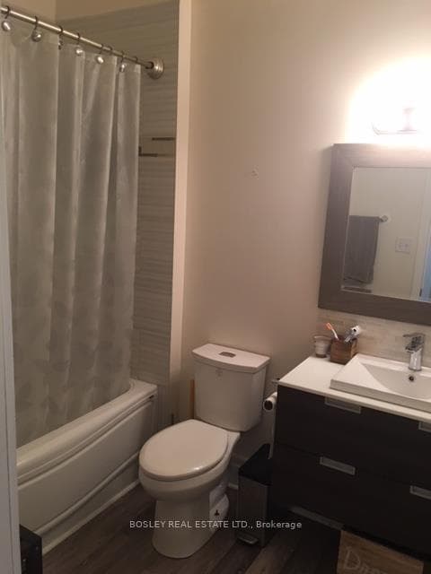 137 Roncesvalles Avenue Unit 203 photo 10