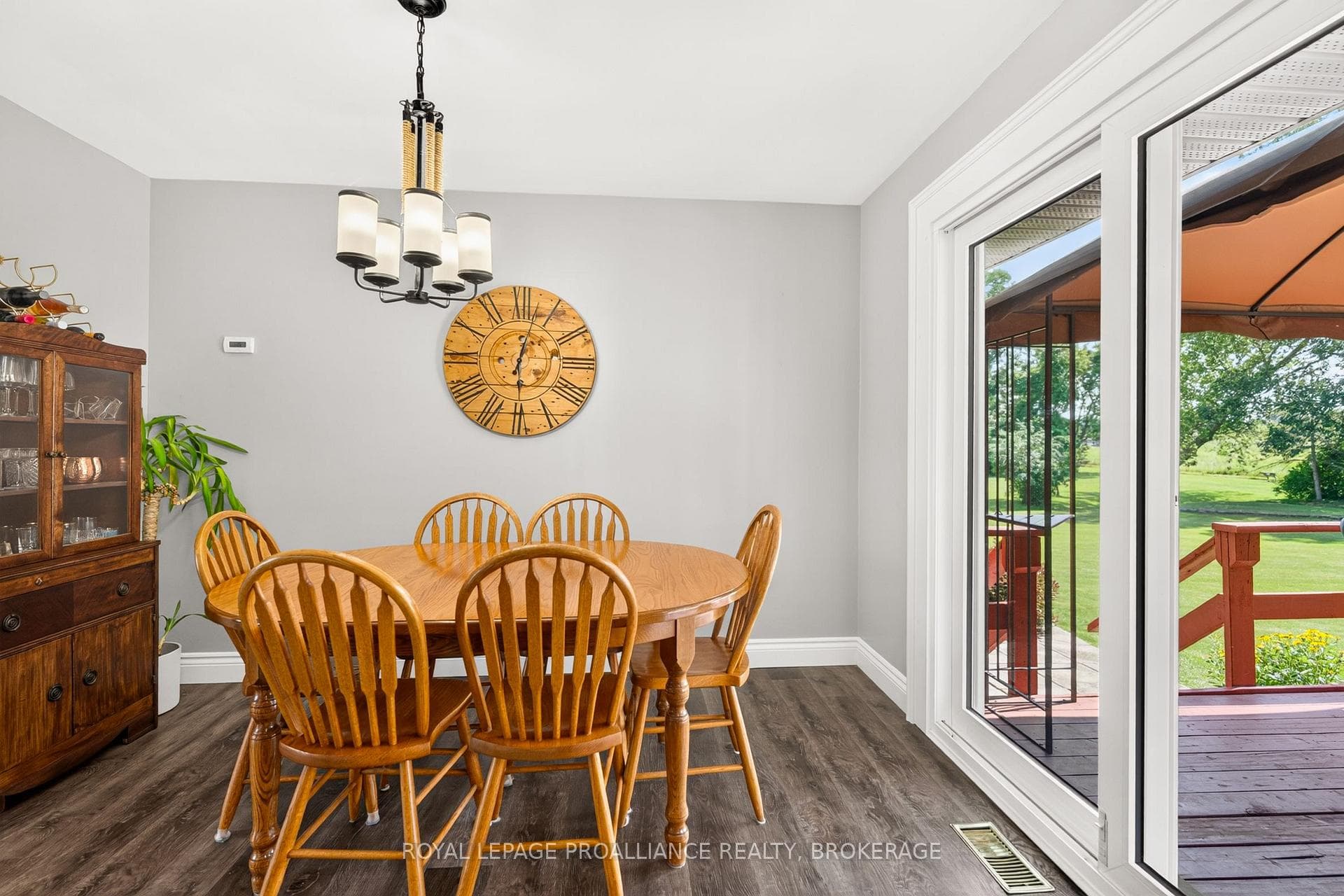 47 Riverview Drive photo 11