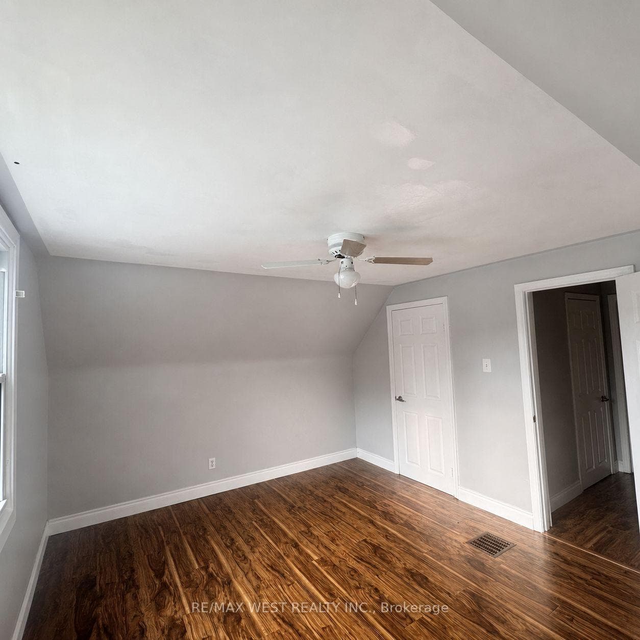 53 Shadyside Avenue Unit Main & 2nd photo 18