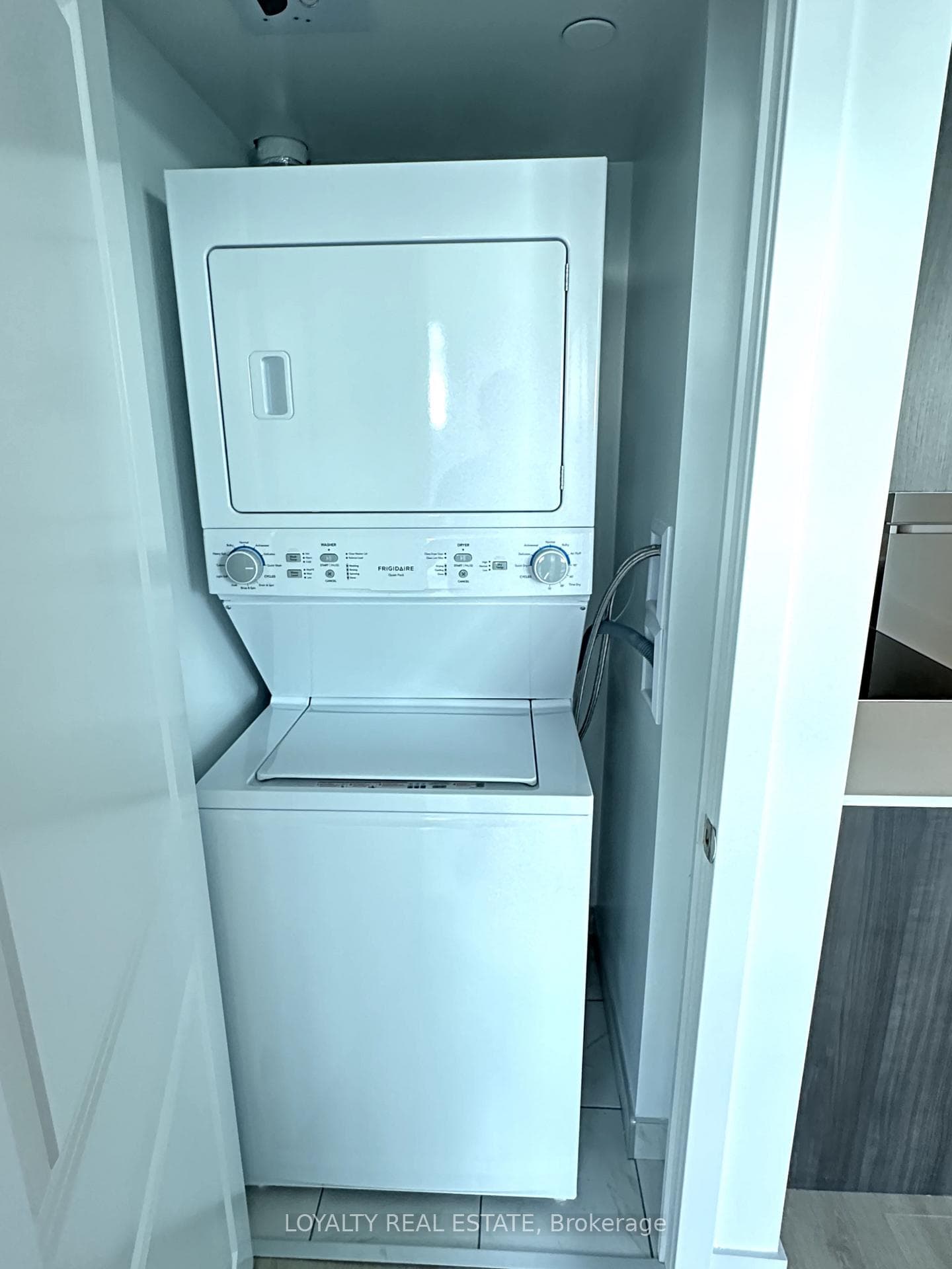 stacked washer/dryer