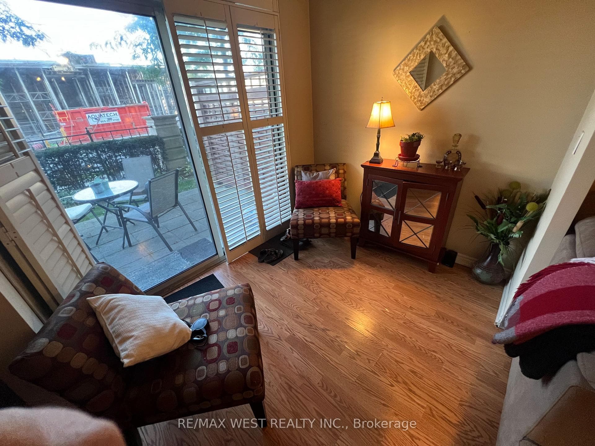 18 Harding Boulevard Unit 104 photo 4