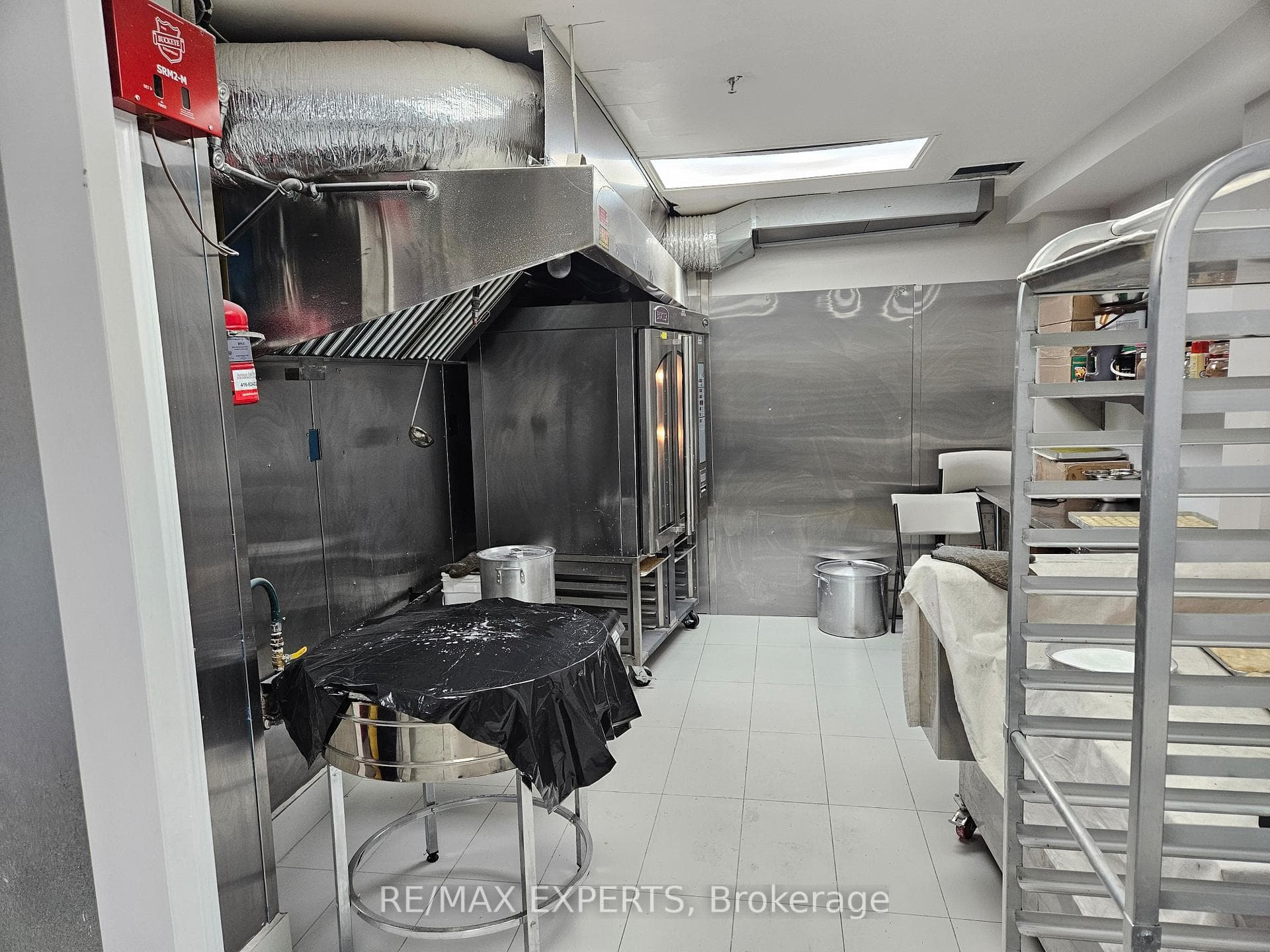 1270 Finch Avenue Unit 2 photo 17