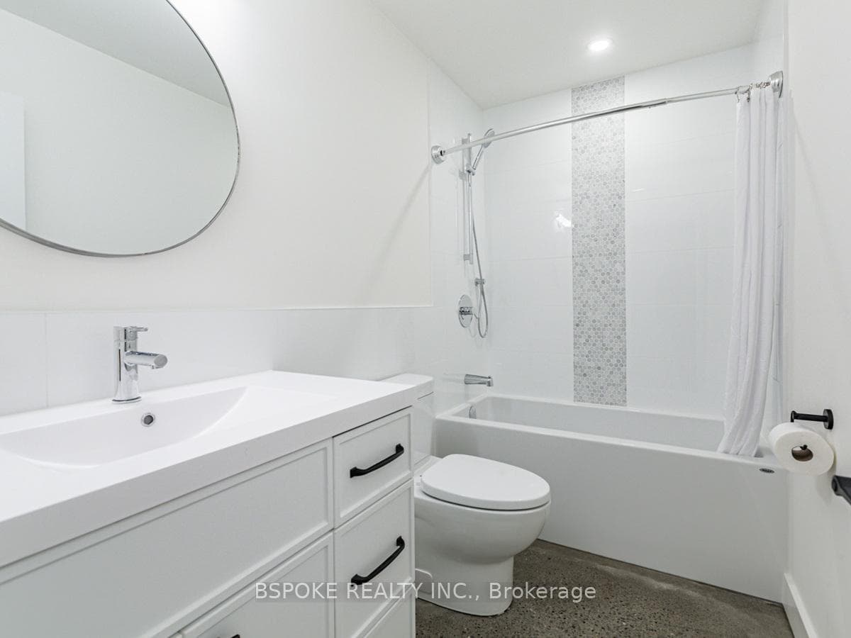 311 Wallace Avenue Unit Lower photo 12