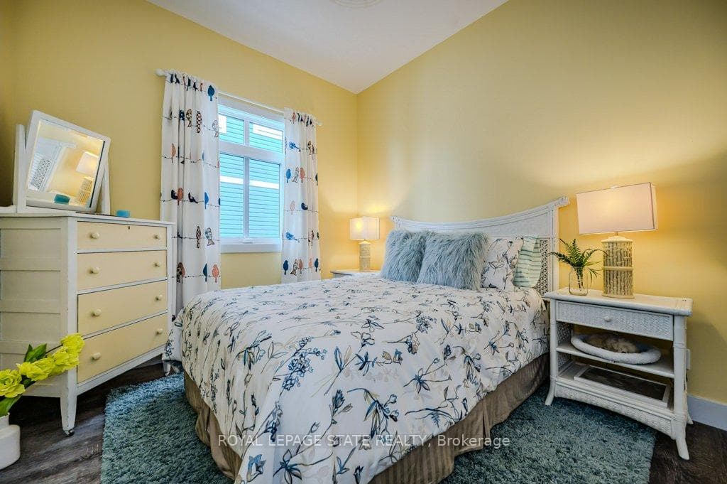 171 New Lakeshore Road photo 24