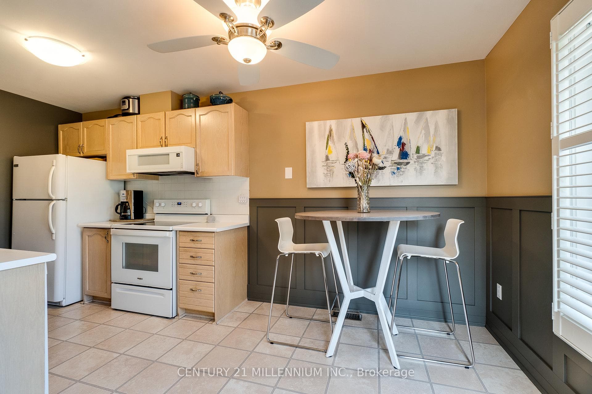 175 Fiddlers Green Road Unit 6 photo 14